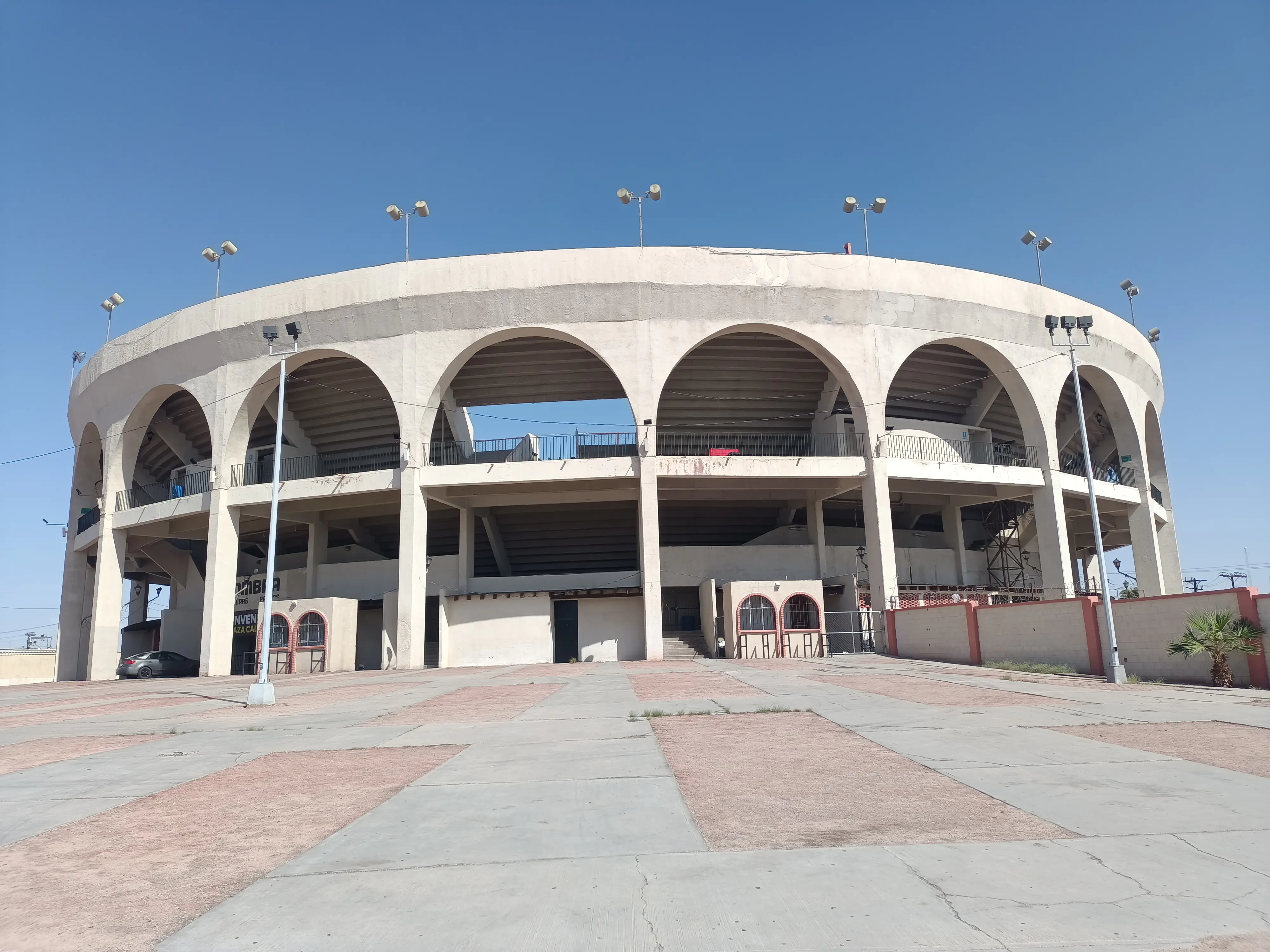 Sanborns Mexicali | Restaurante, Tienda y Farmacia image 3