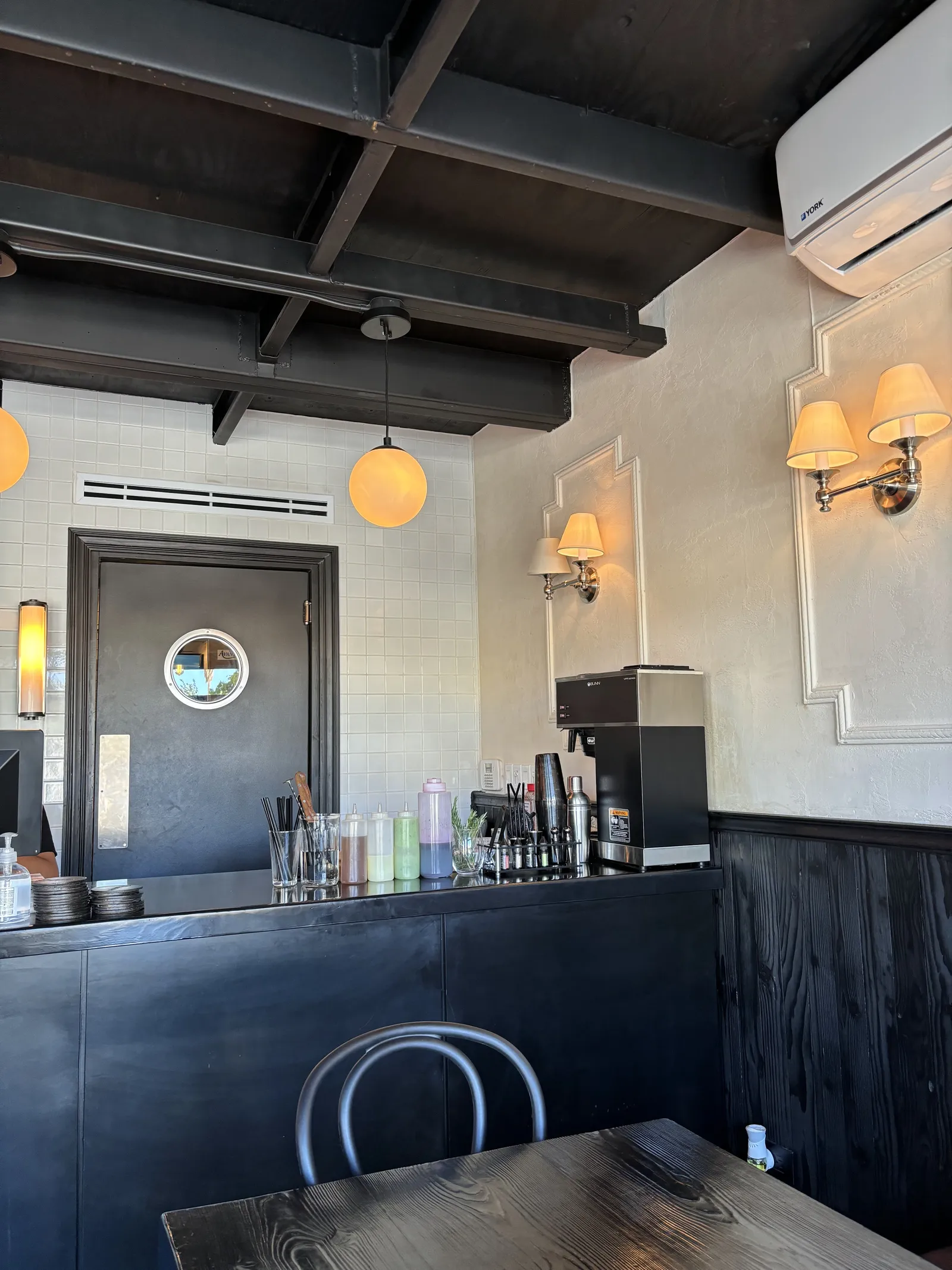 Frankies Restaurante image 8