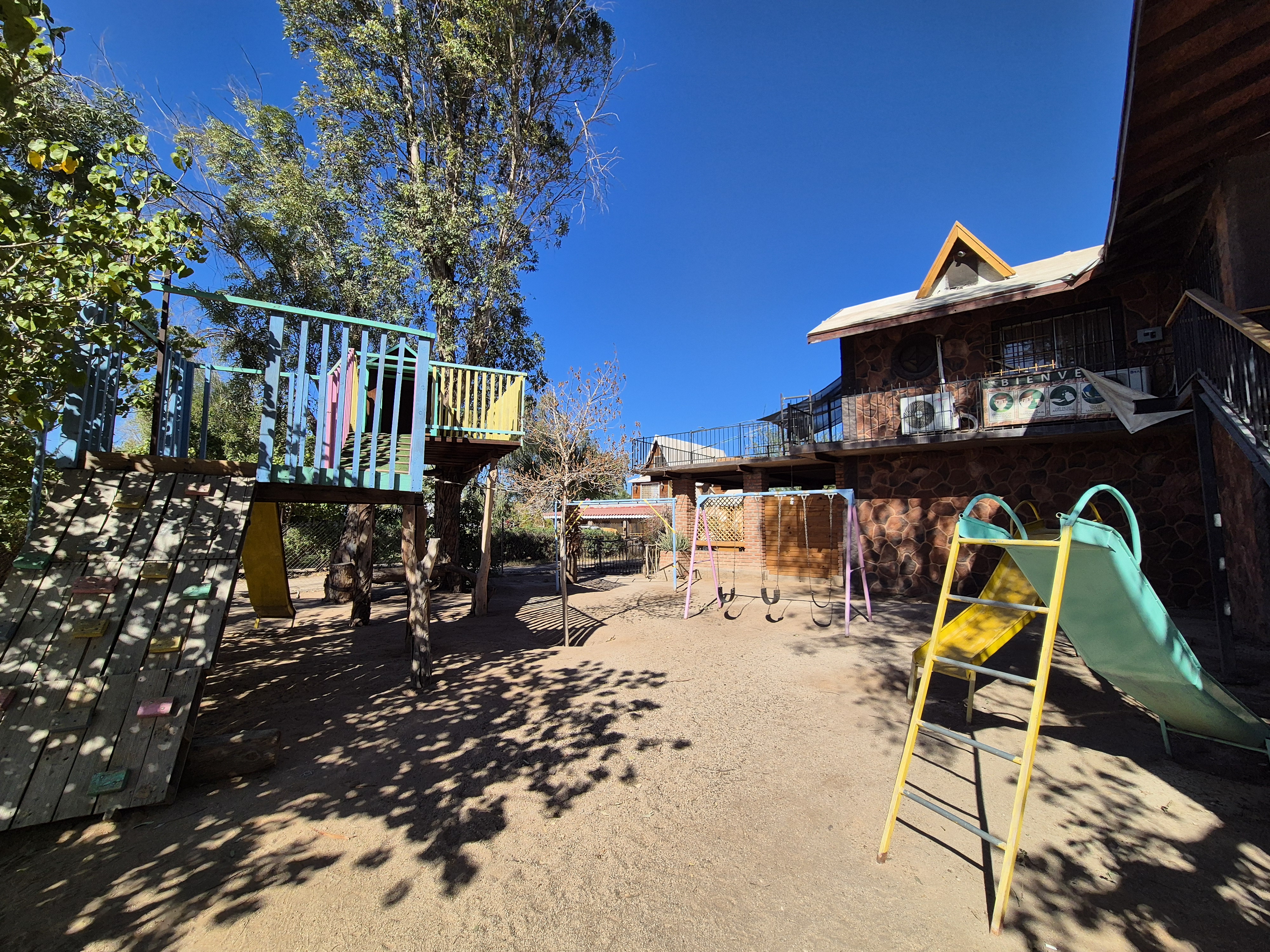 El Escondite DPB Restaurant image 10