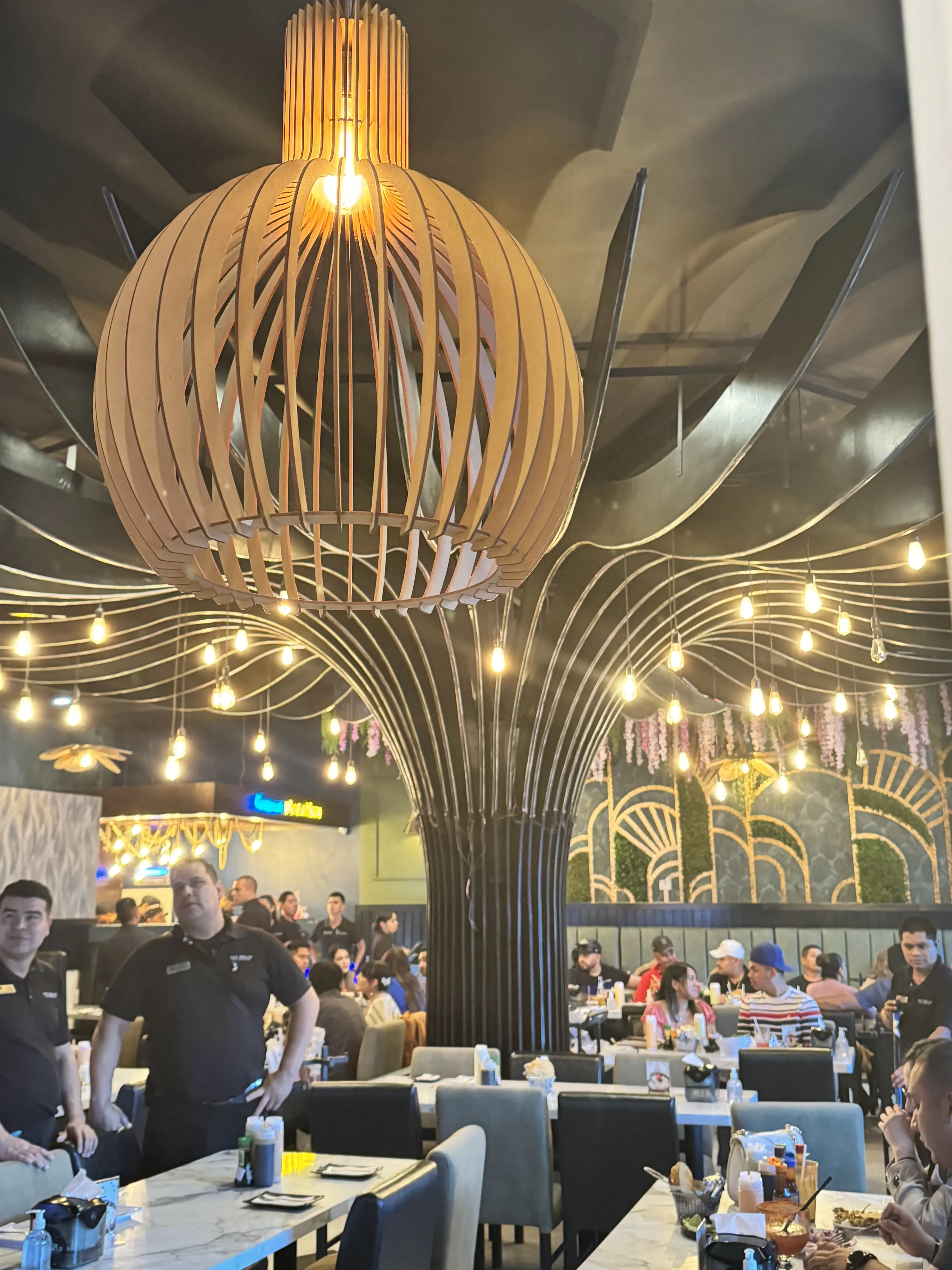 Pez Gallo Sushi & Cevichería image 10