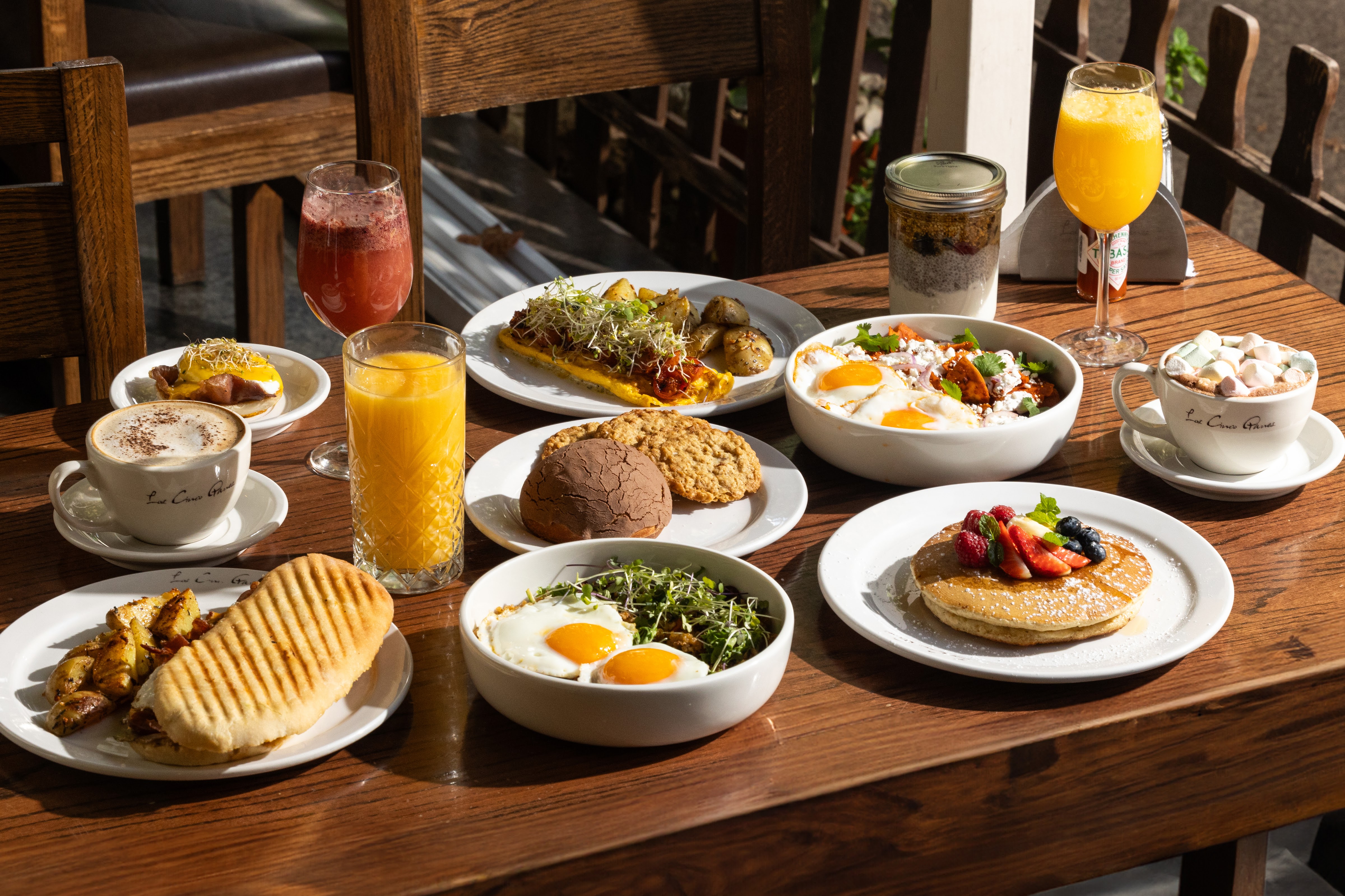 Los Cinco Panes image 2