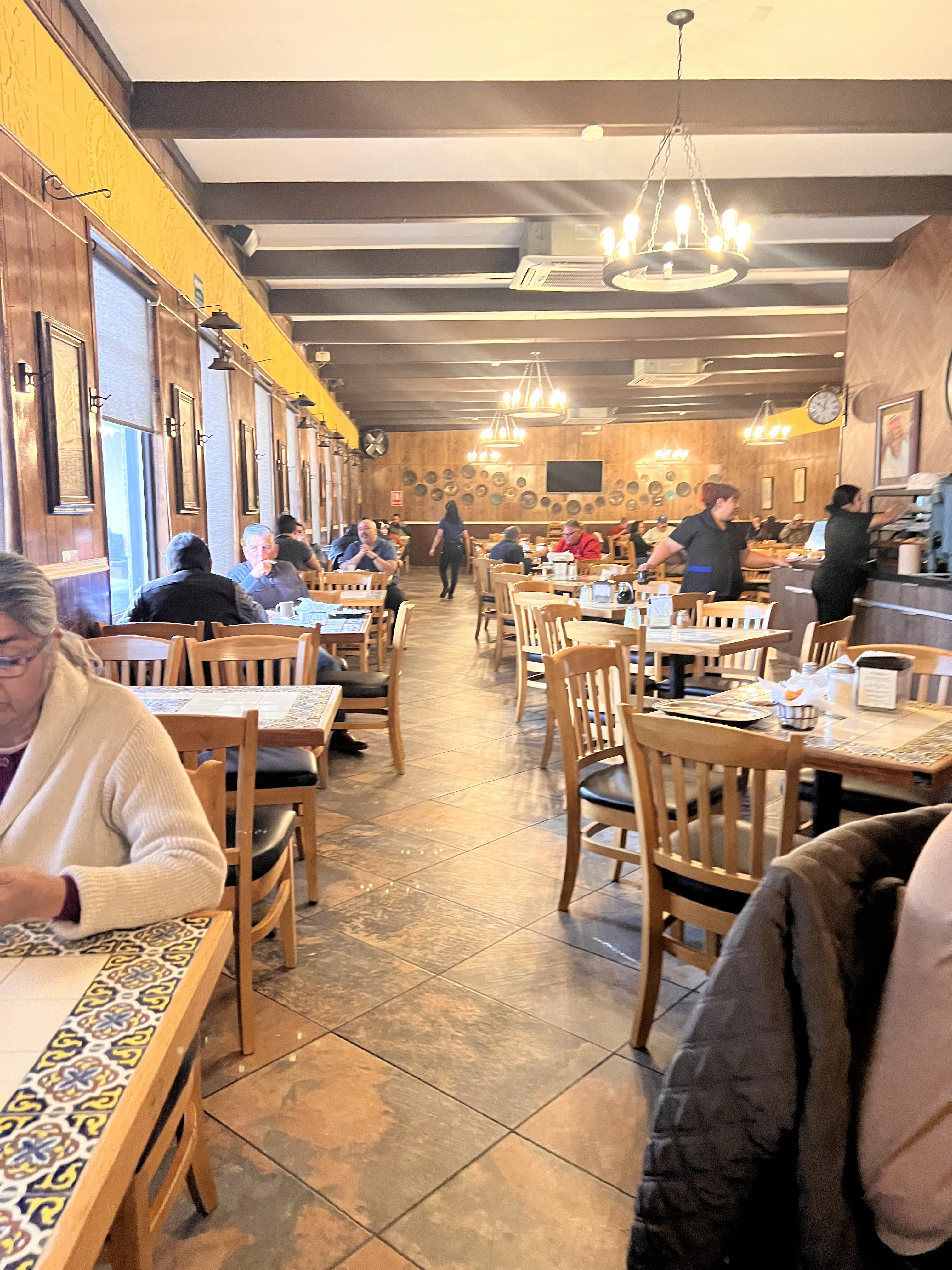 El Papalote Restaurant image 4