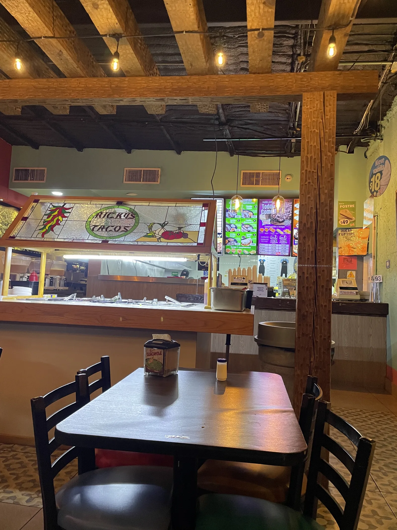 Ricky's Tacos image 4