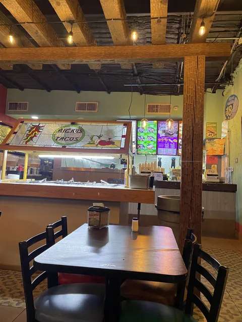 Ricky's Tacos image 4