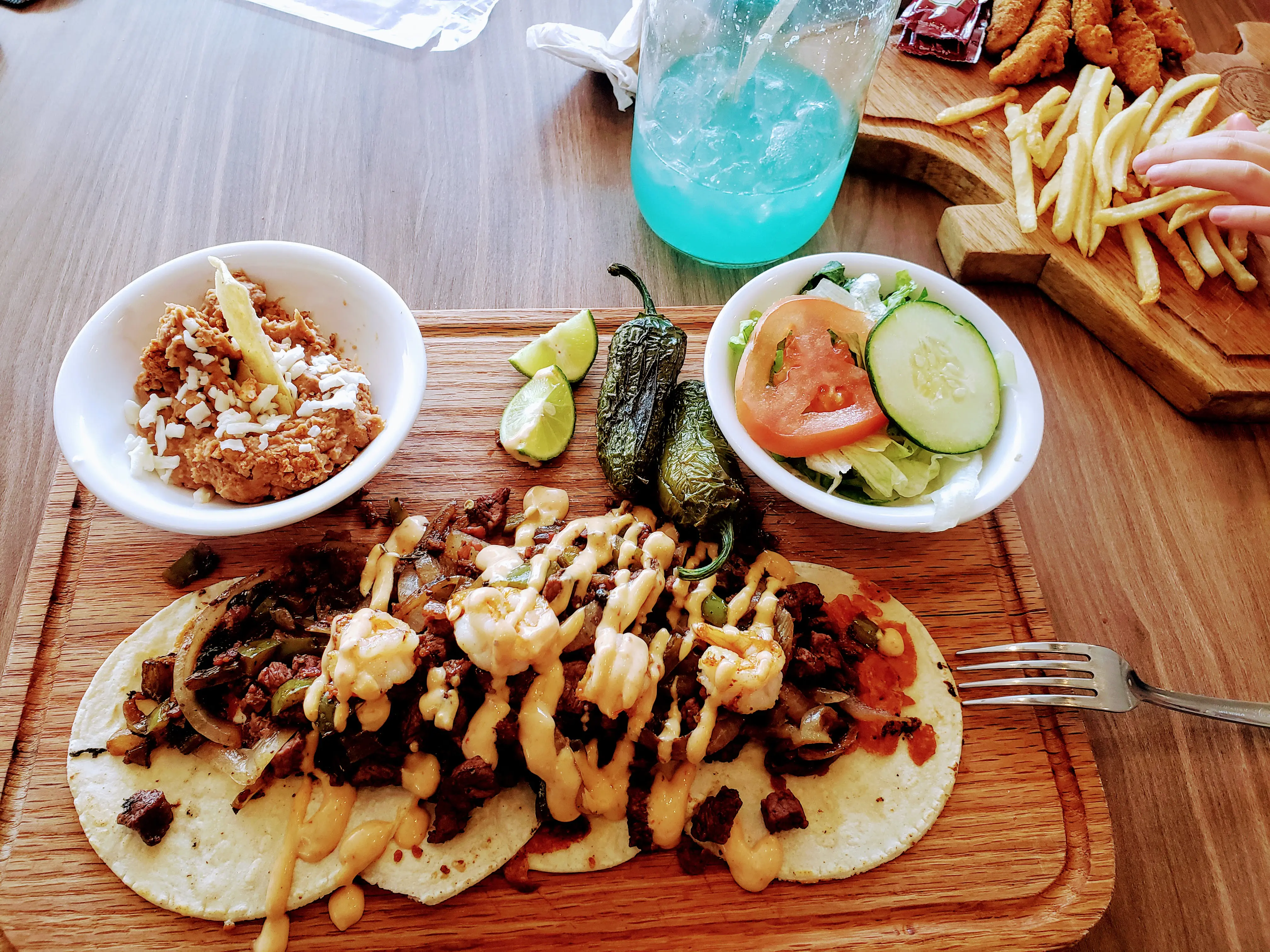 Mayday Restaurant Coffee Club image 2