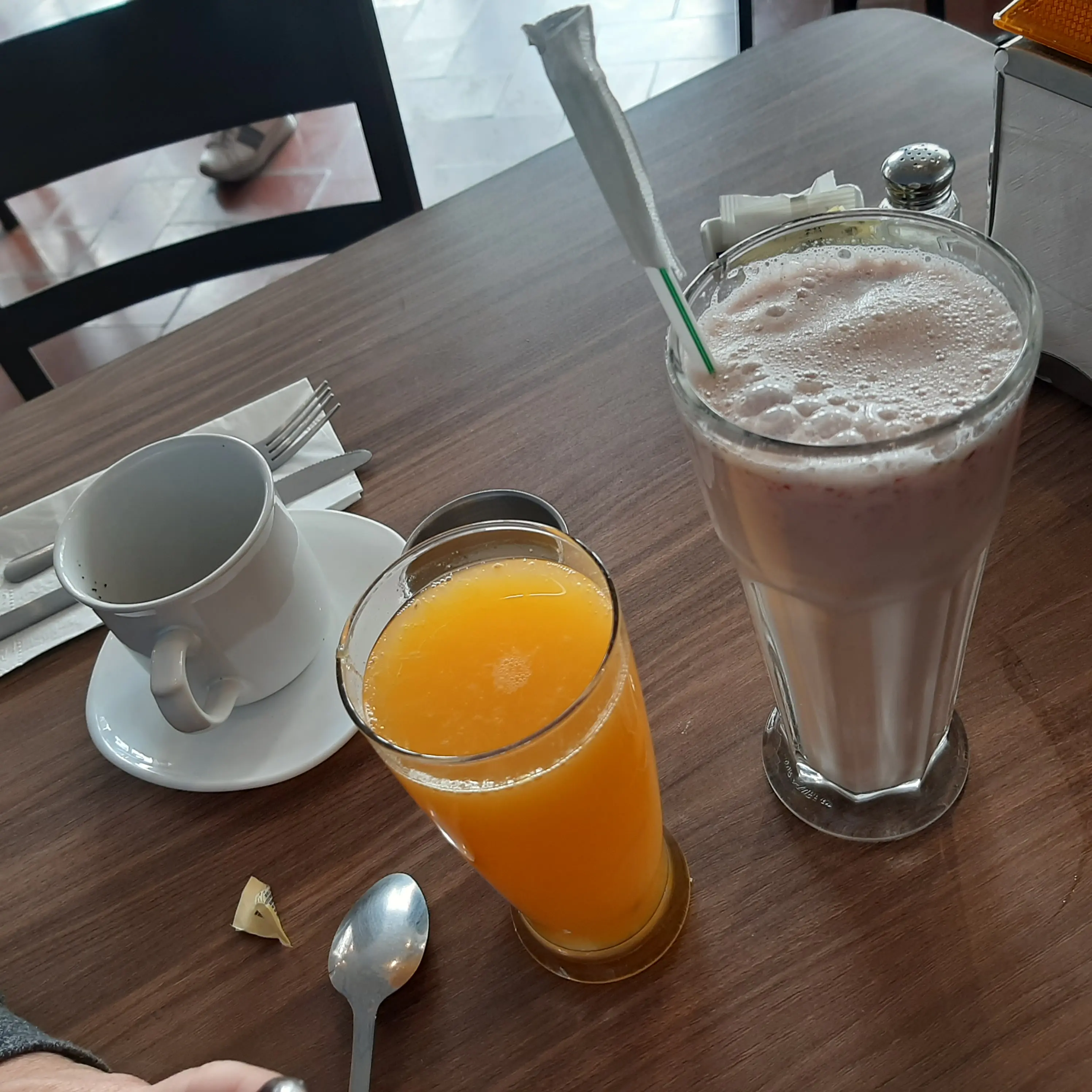 Mayday Restaurant Coffee Club image 9