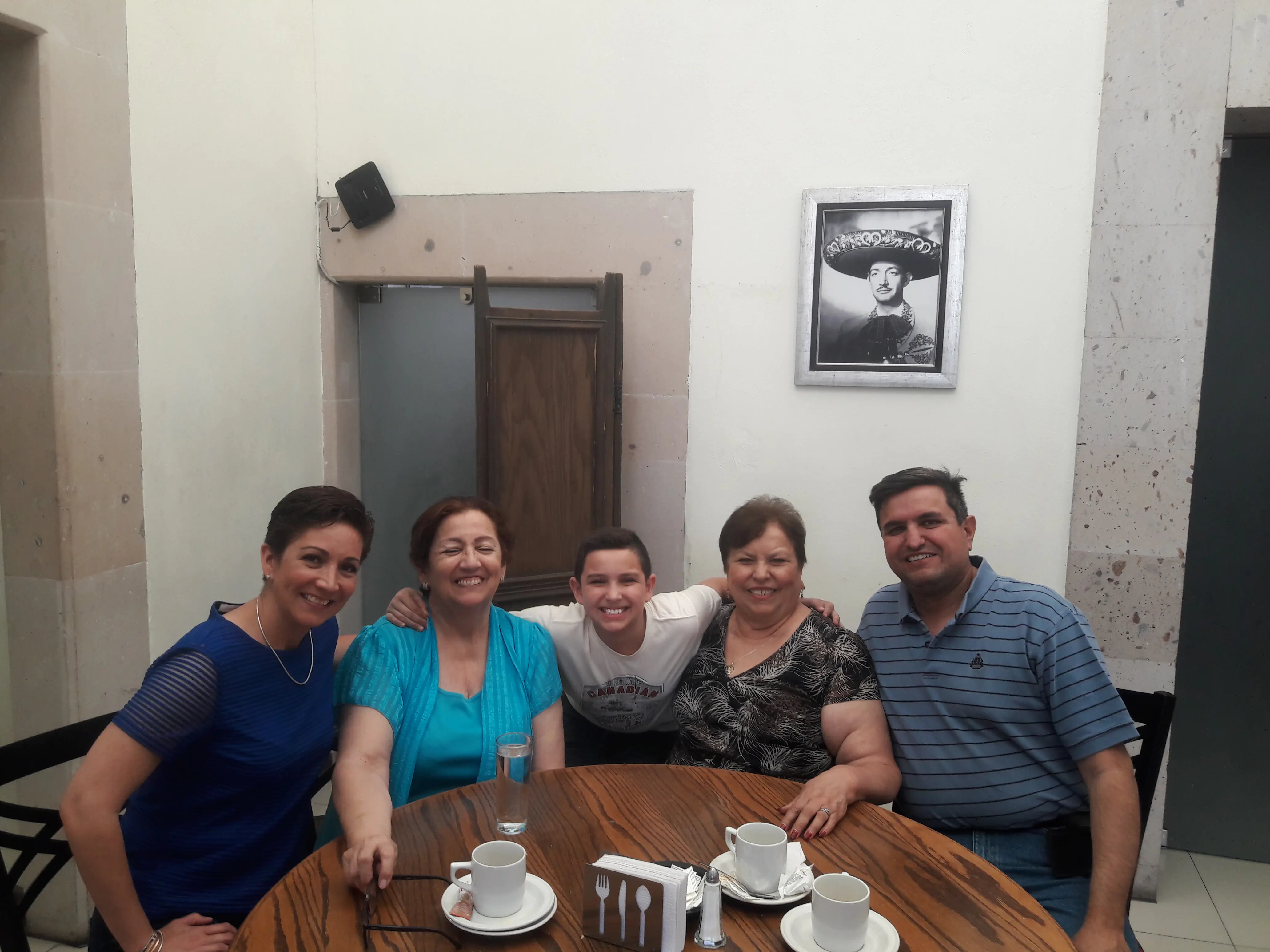 La Gloria, Restaurant Bar image 4