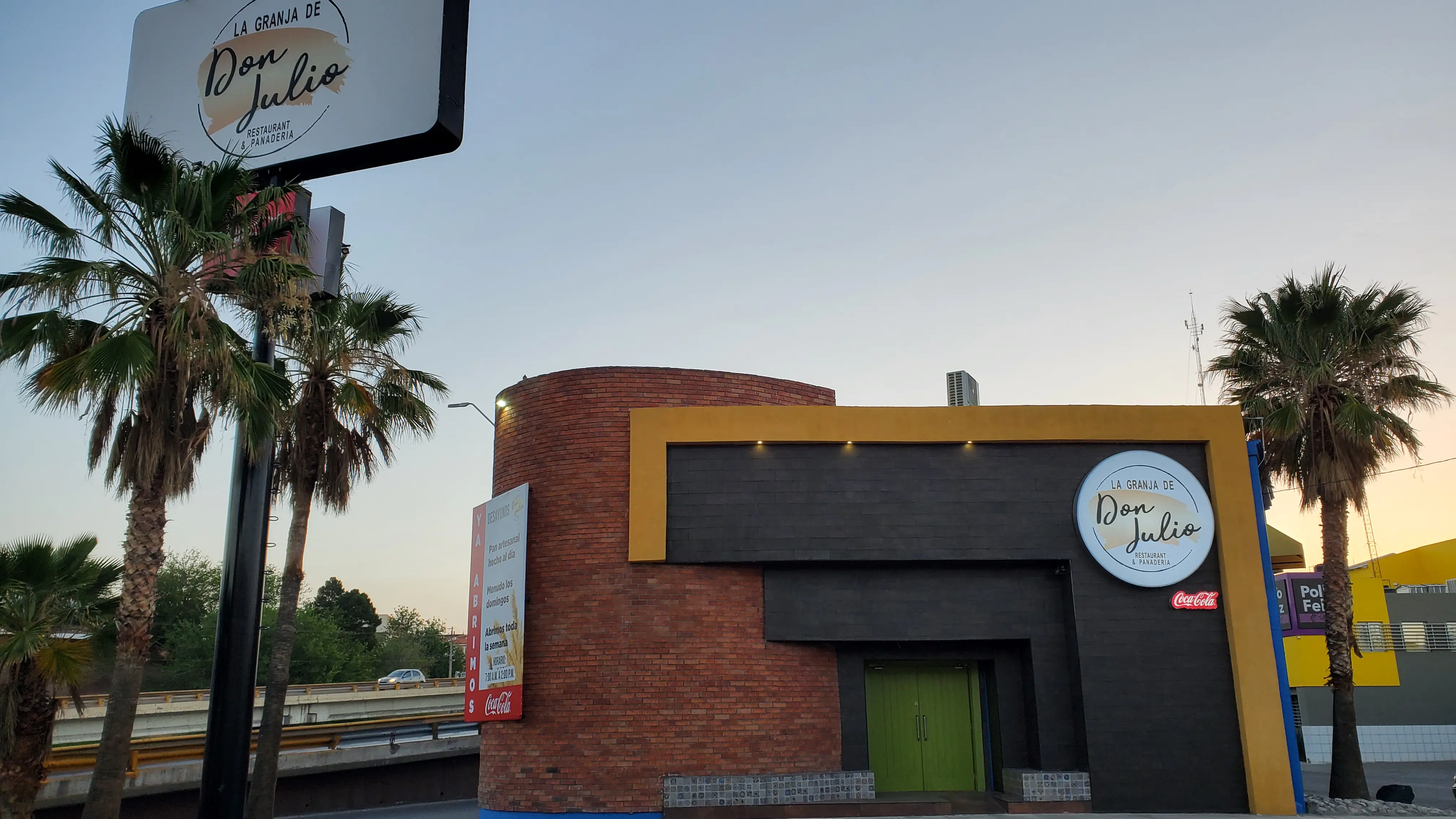 Dulce Mural Restaurante image 5