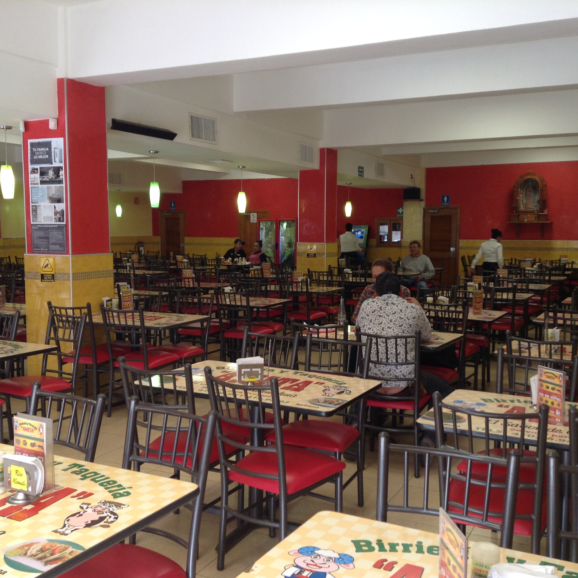 Birrieria y Taquería Anita image 1