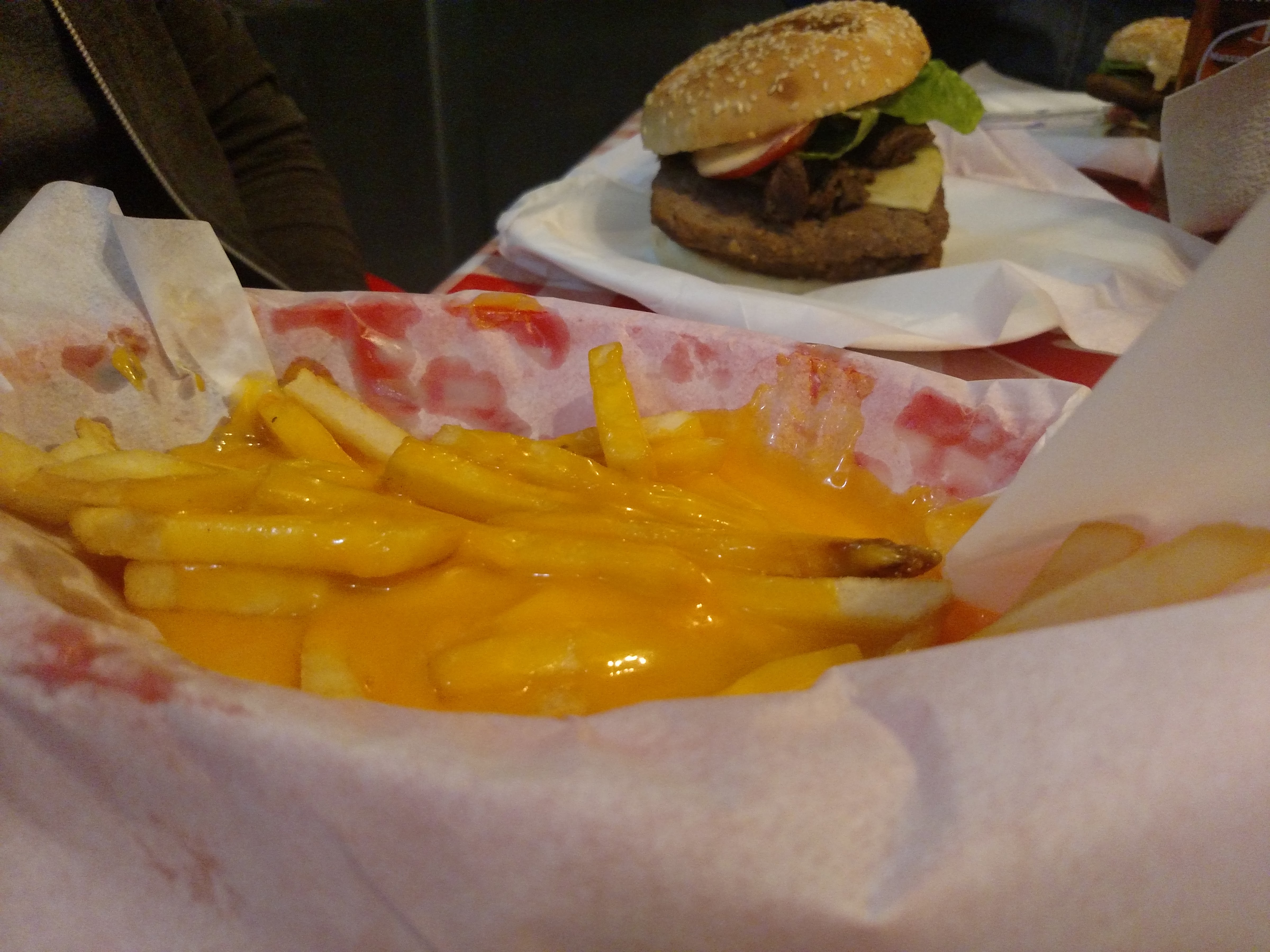 El Cabus Burgers image 8