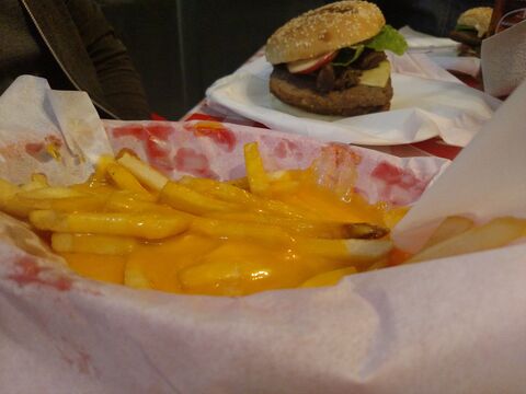El Cabus Burgers image 8