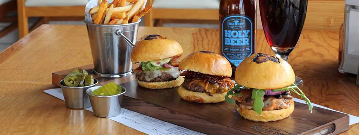 Holy Cow! Burger & Beer Joint image 3