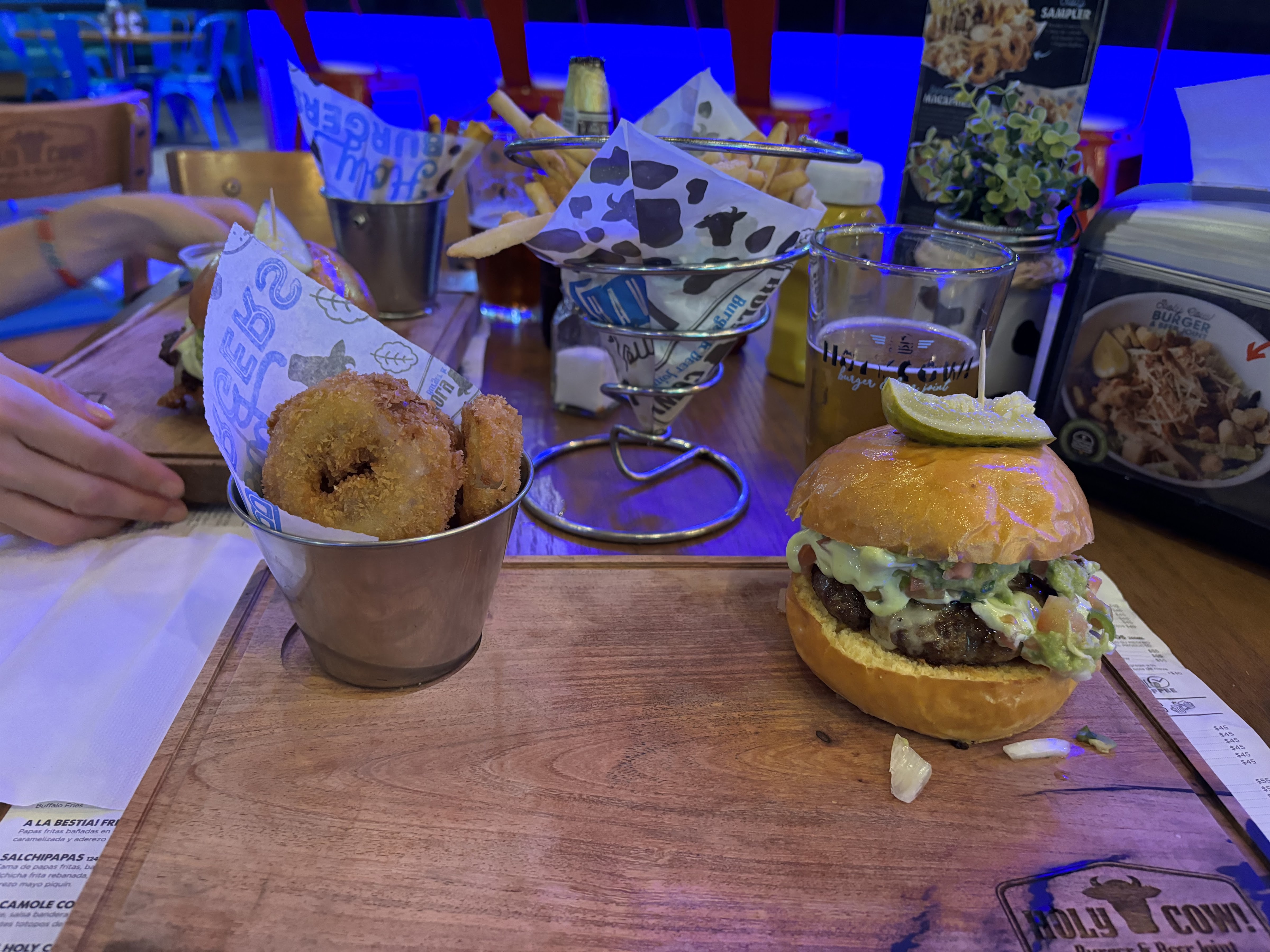 Holy Cow! Burger & Beer Joint image 4