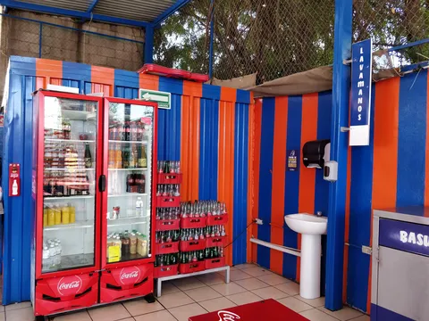 JOHNNY'S TACOS DE CABEZA image 1