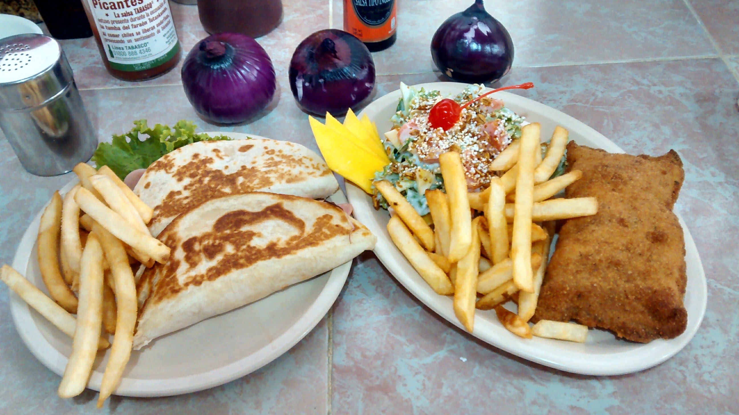 Cafeteria- restaurant "sayyakas Grill" image 9