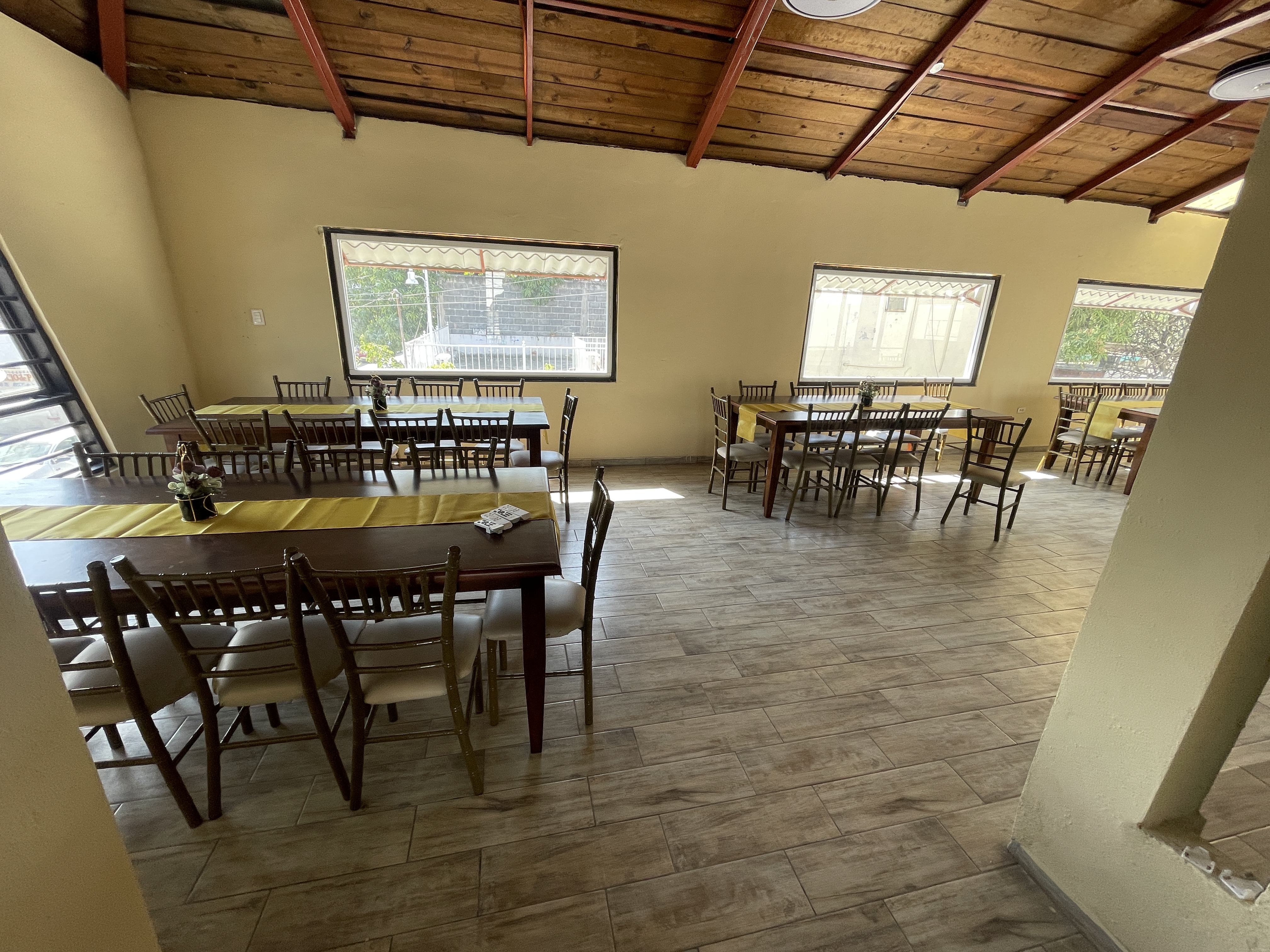 Leticia Restaurante image 4