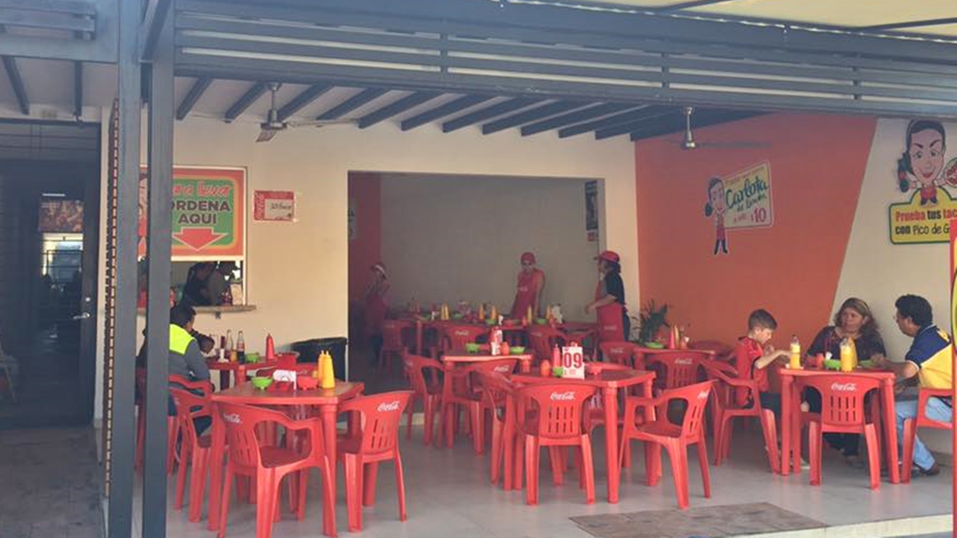 "La Guera" Tacos Rojos image 9