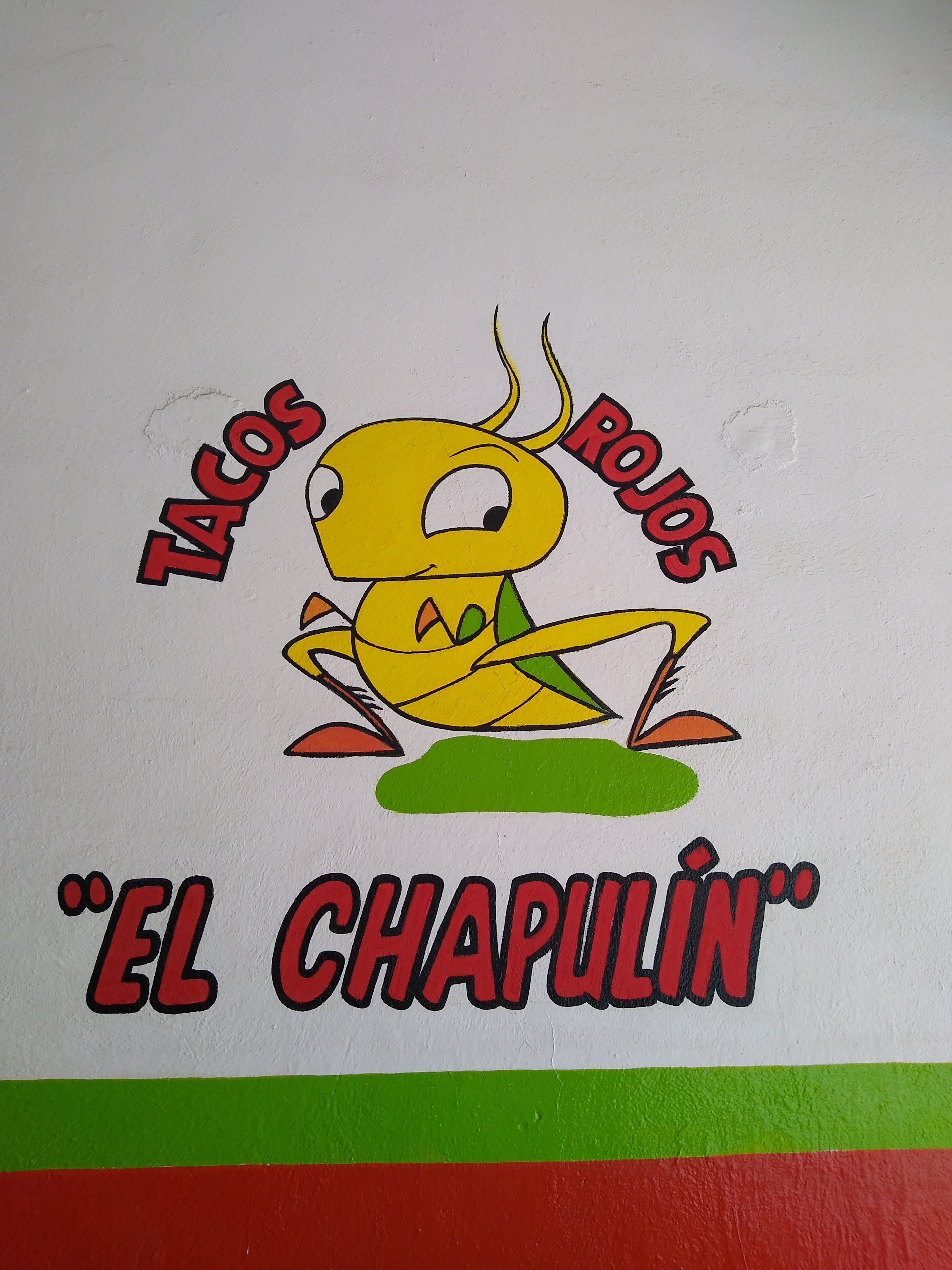 Tacos rojos El Chapulín image 2
