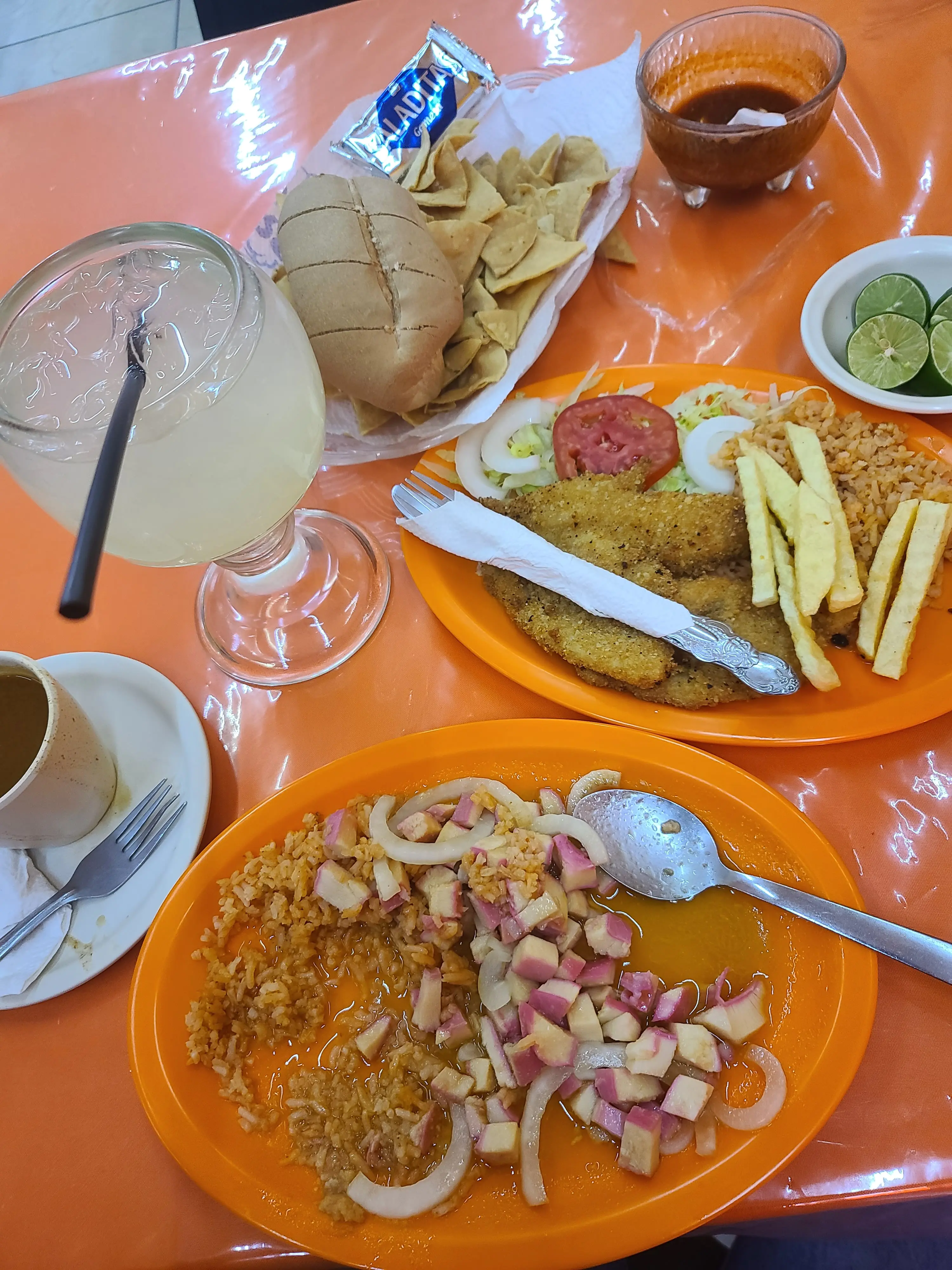 Cocteleria "El Lobo Marino" image 8