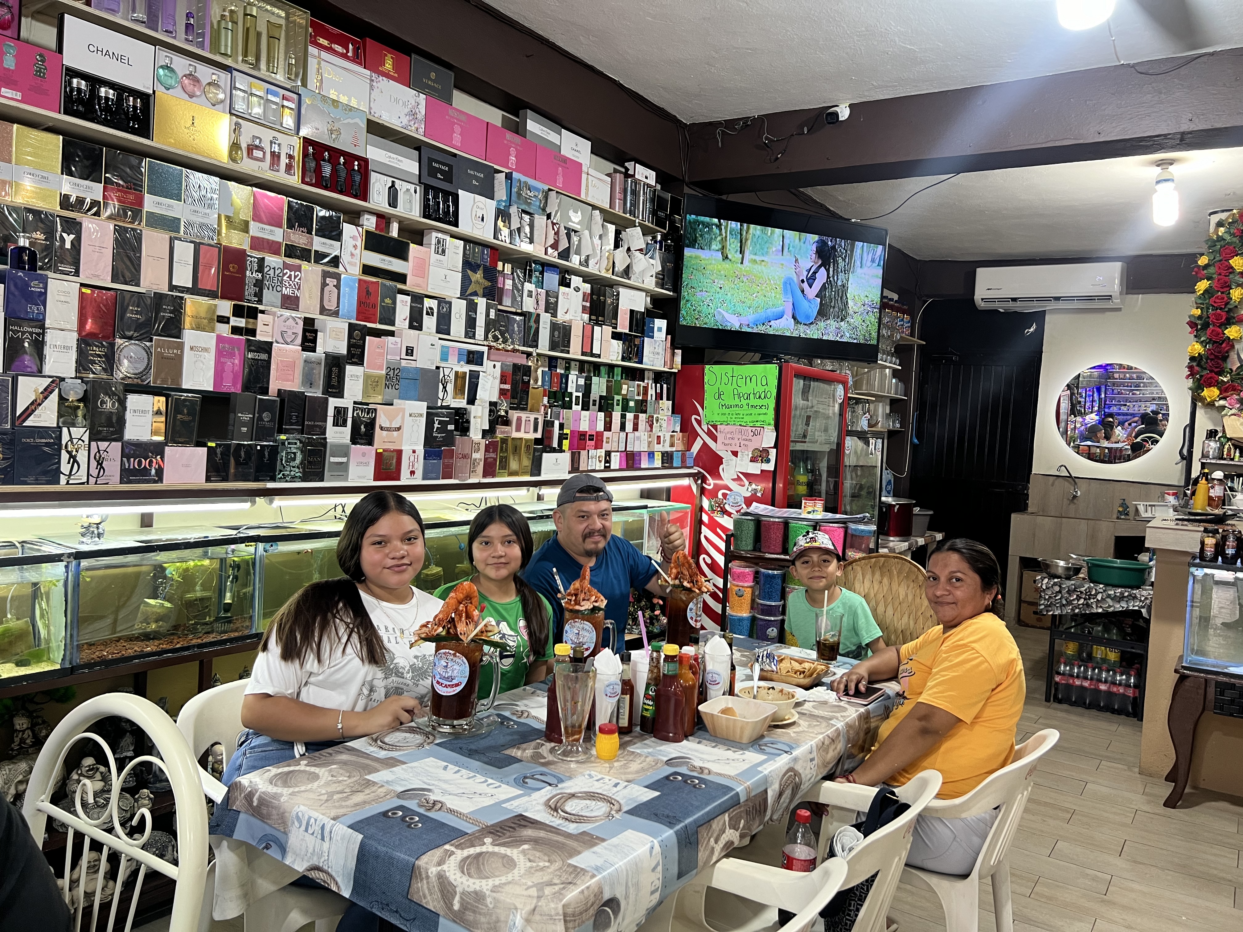 RESTAURANTE EL BUCANERO image 1