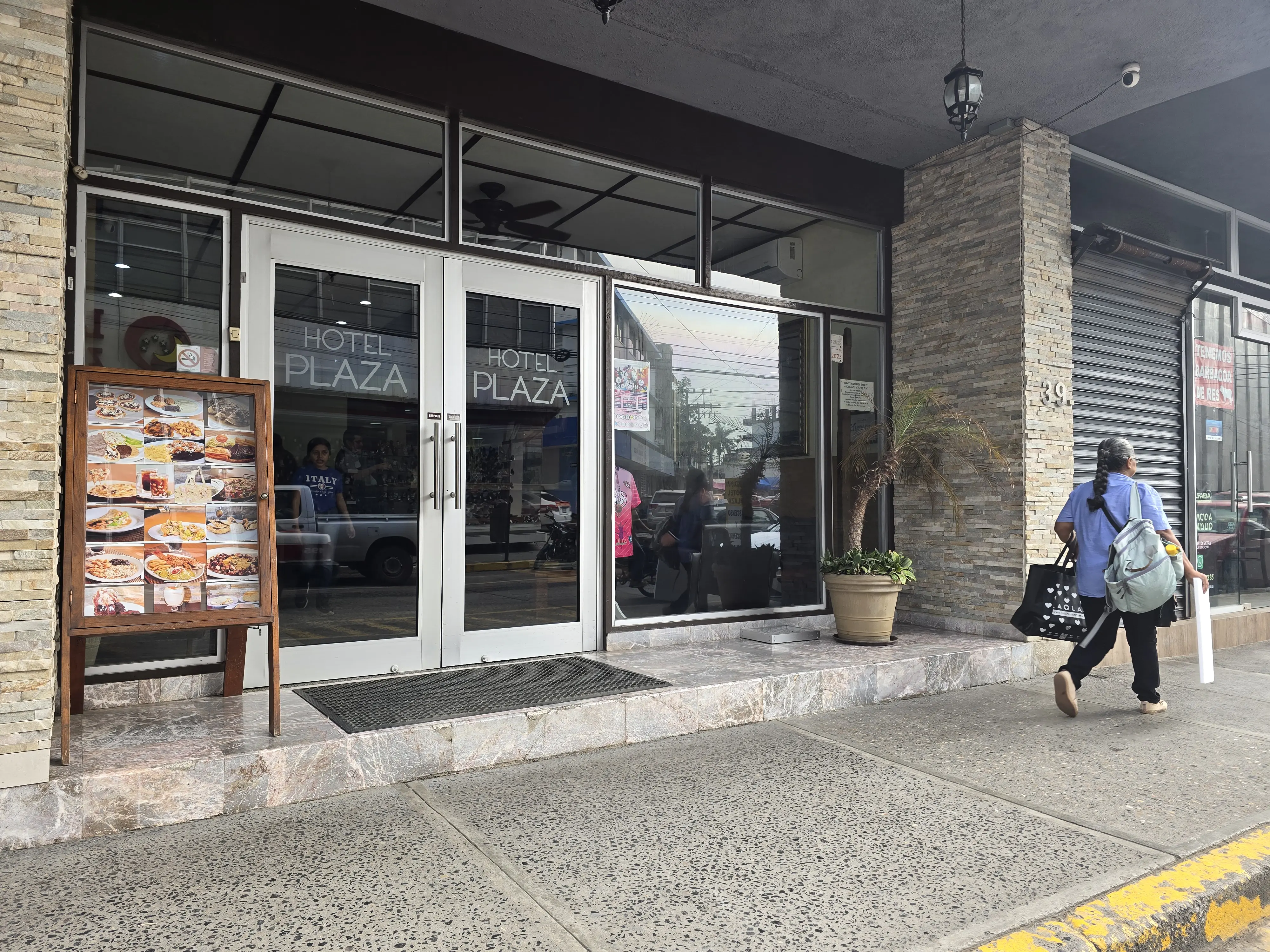 Restaurante El Plaza image 1