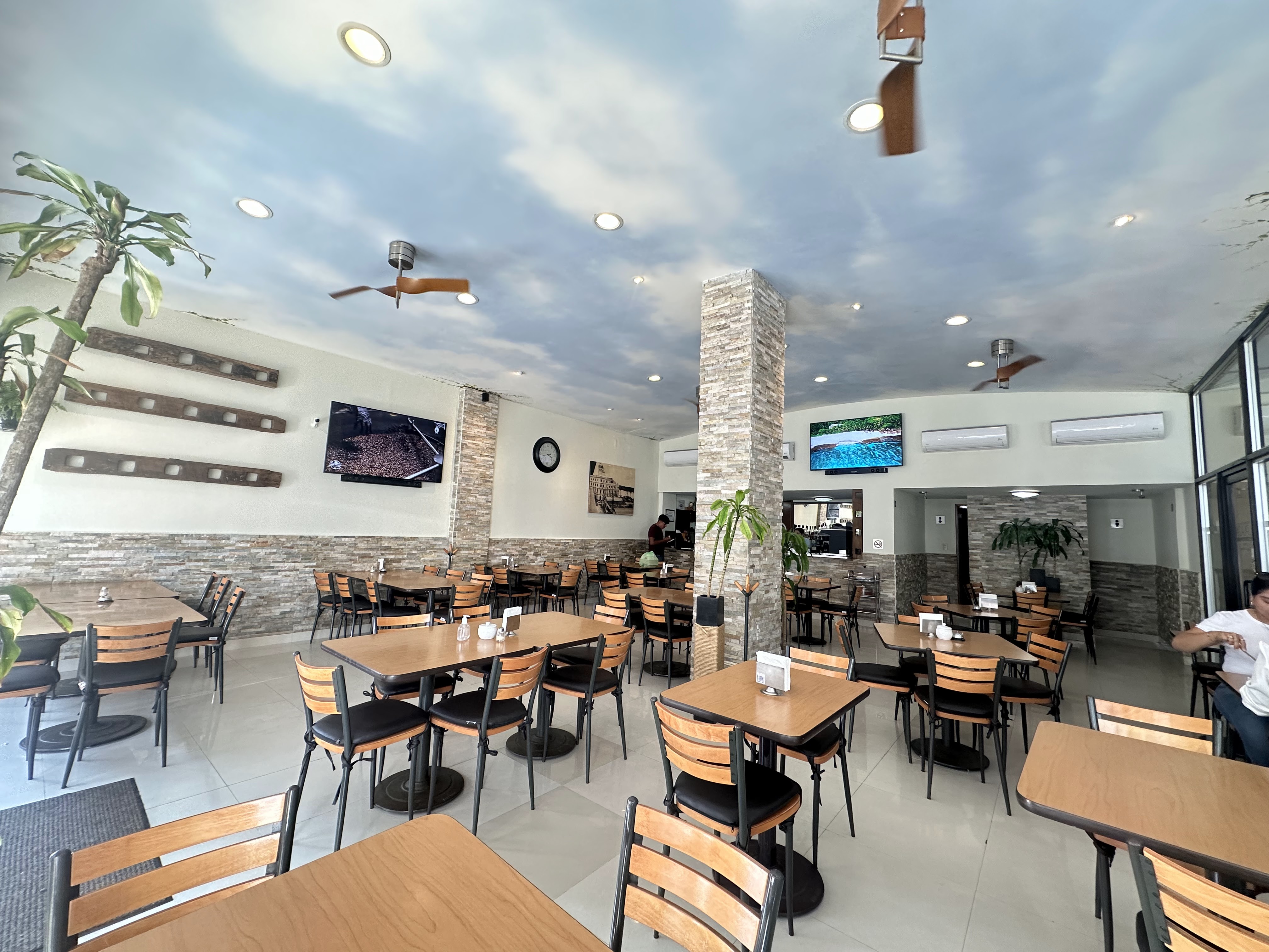 Restaurante El Plaza image 9