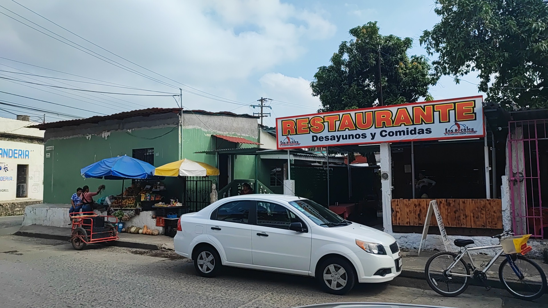 RESTAURANTE LOS BOCOLES image 4