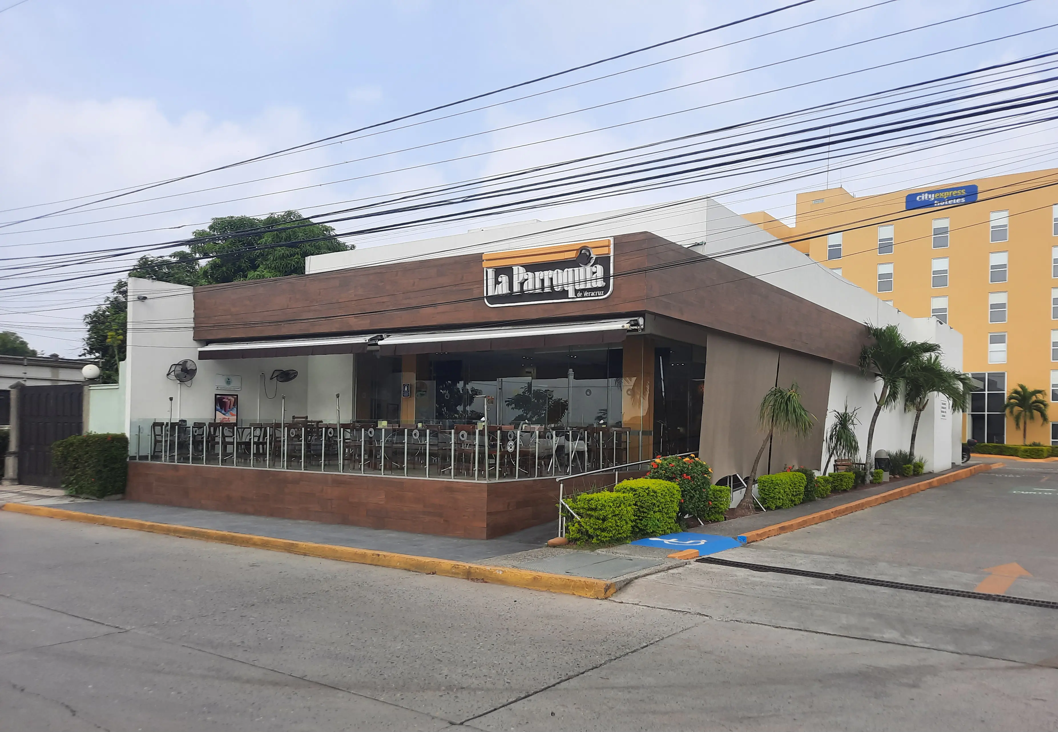 La Parroquia de Veracruz image 8