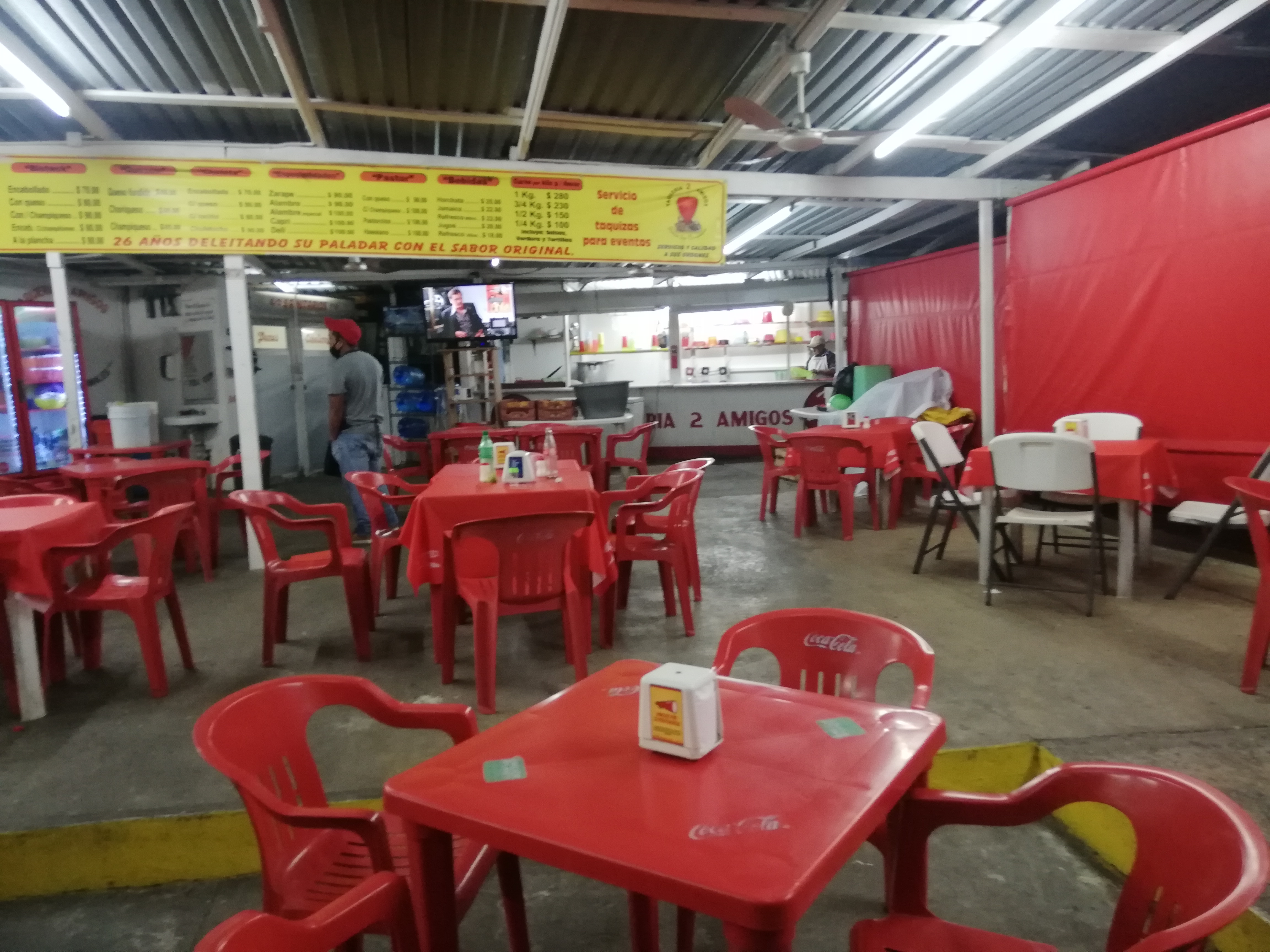 Taquería 2 amigos image 3