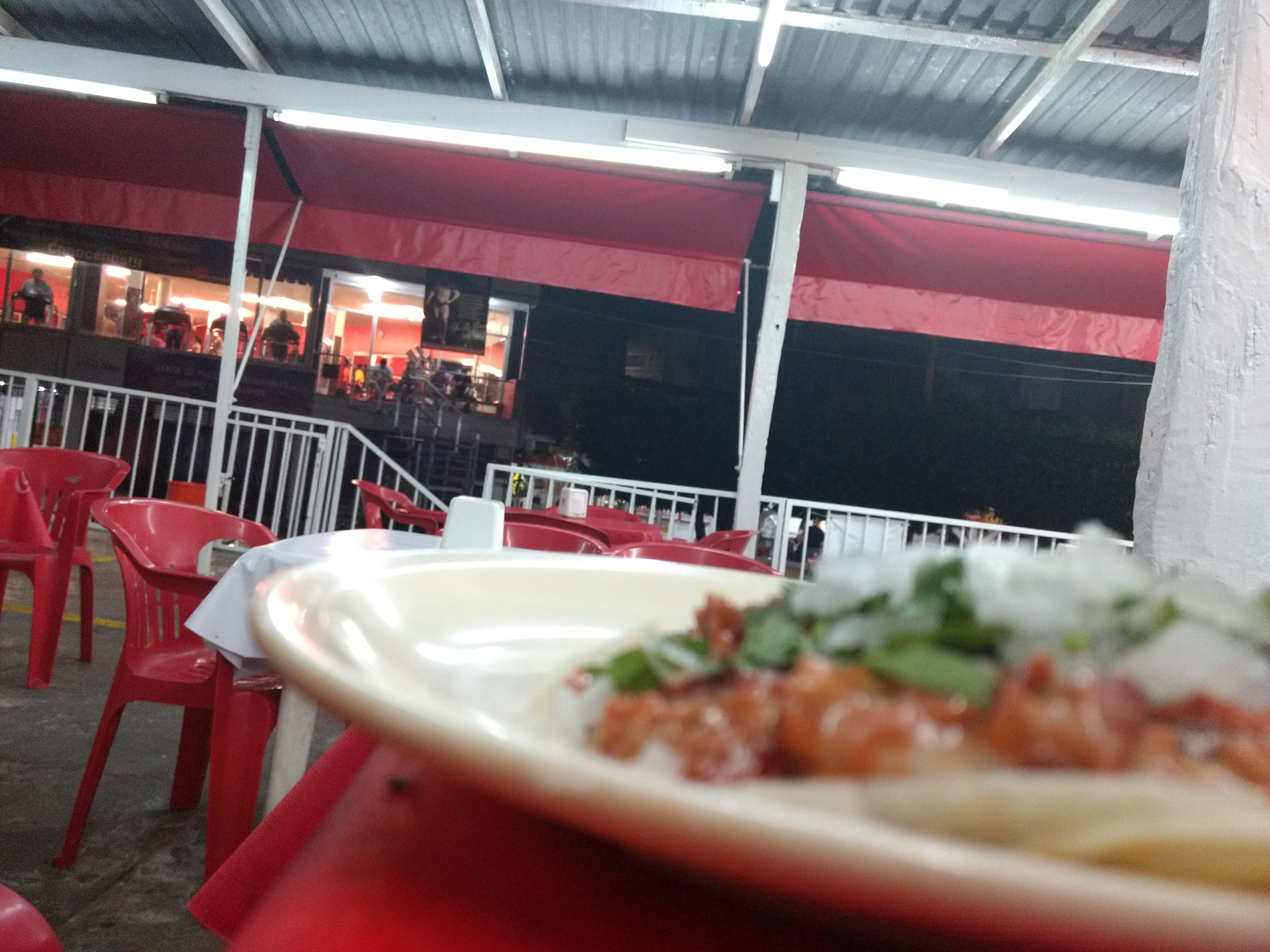 Taquería 2 amigos image 4