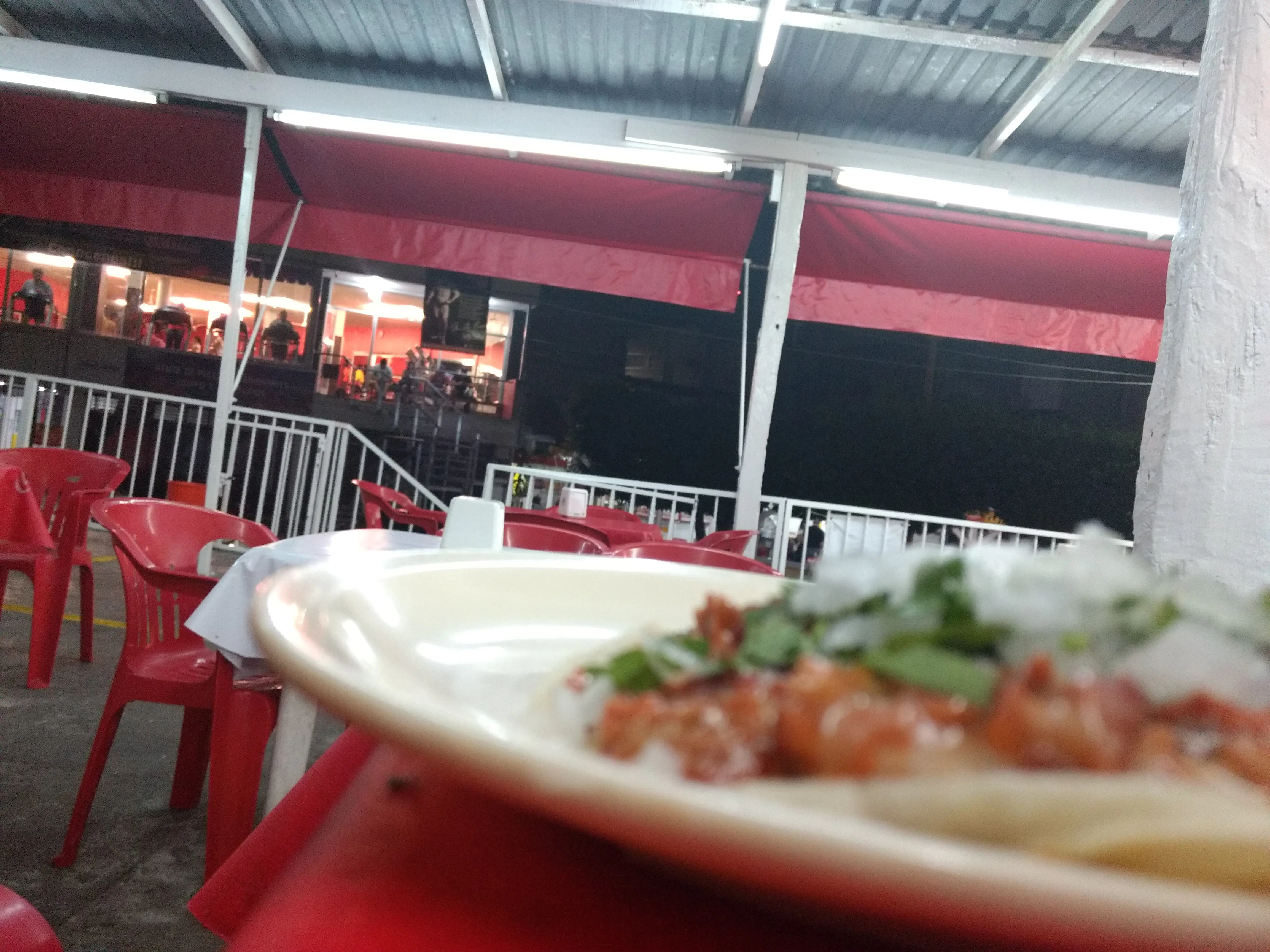 Taquería 2 amigos image 4