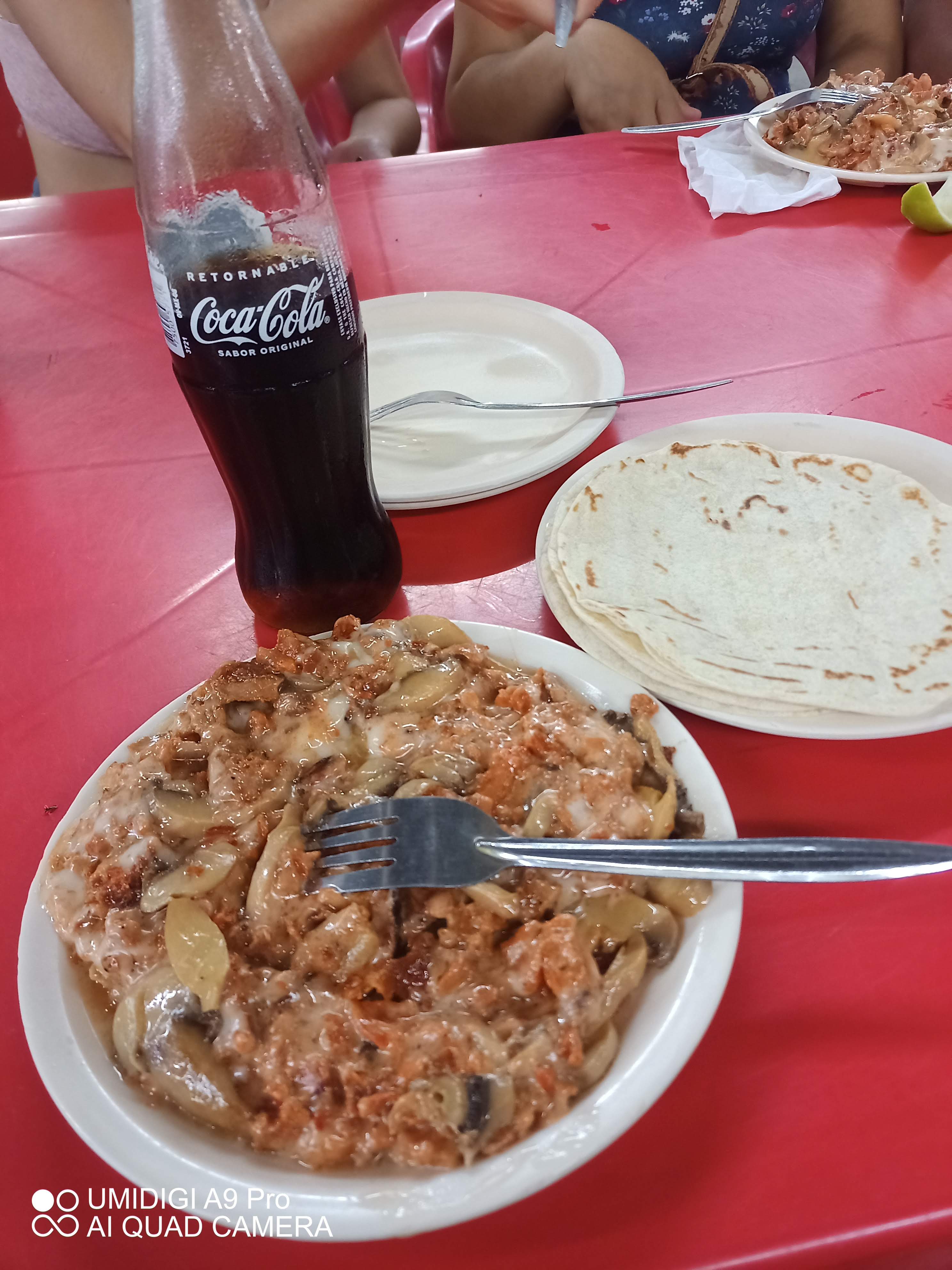 Taquería 2 amigos image 5