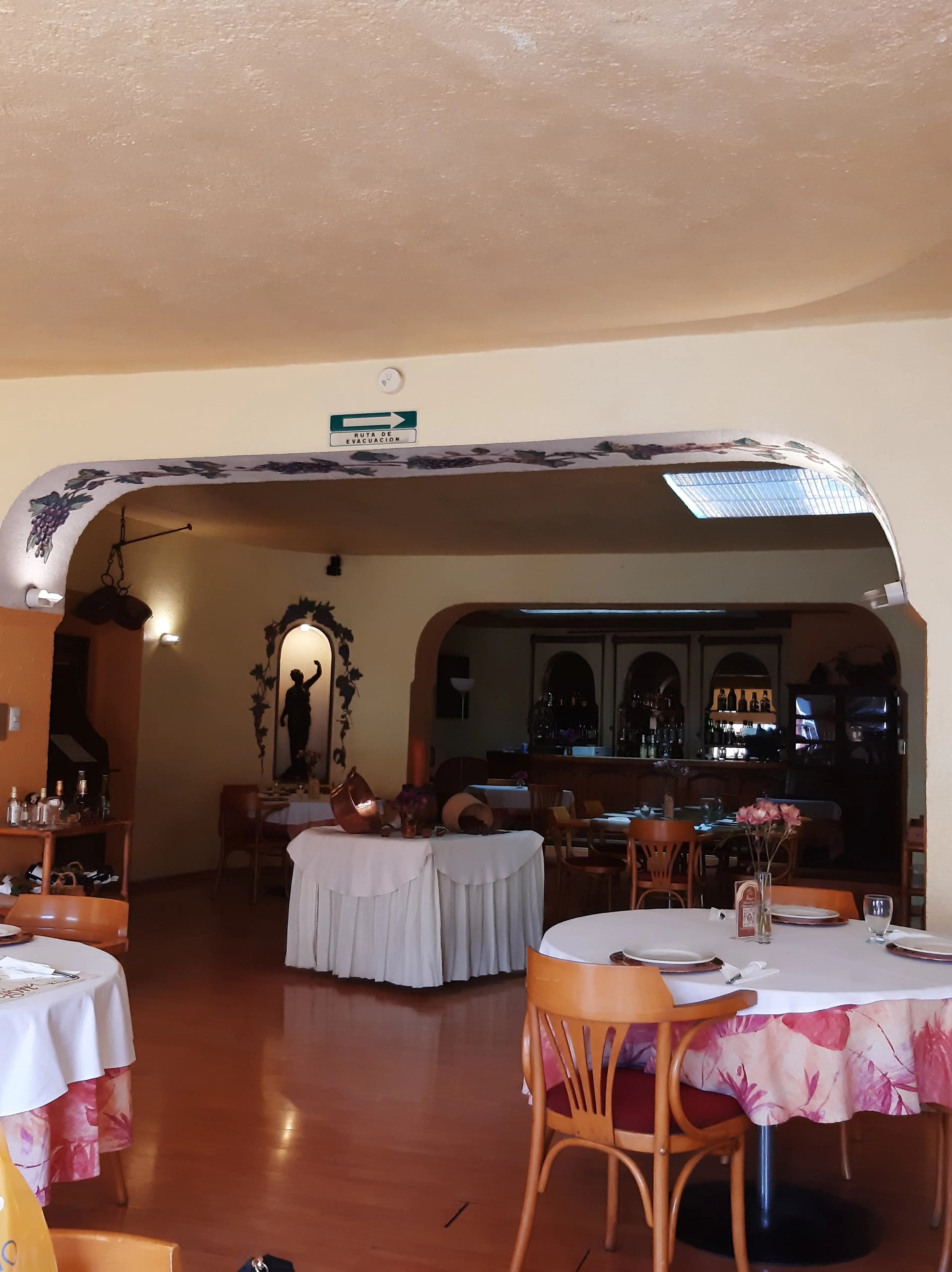 Restaurante El Bodegón image 1