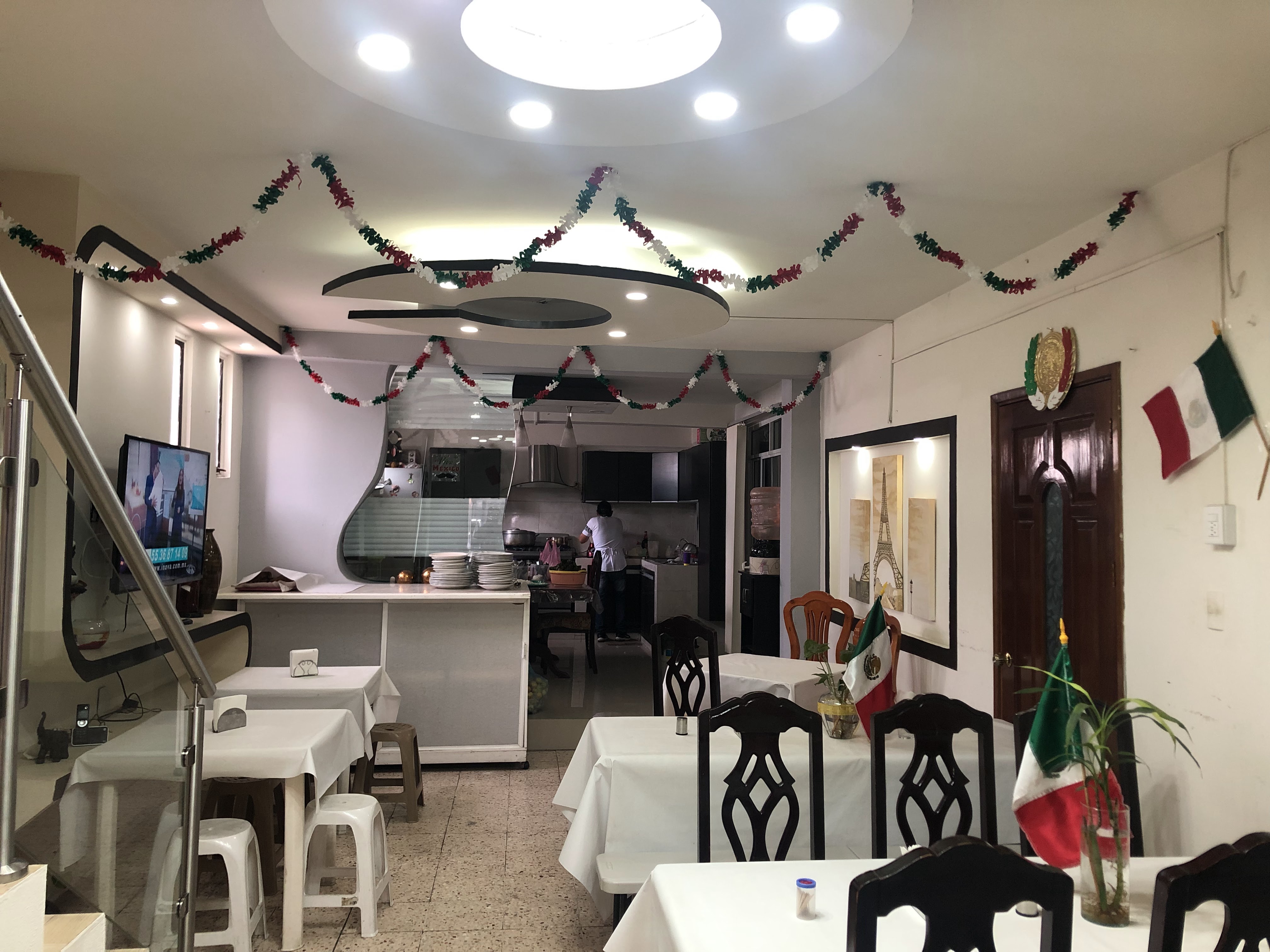 Tierra Santa Restaurante Bar (Chiles en nogada Santa Anita) image 1