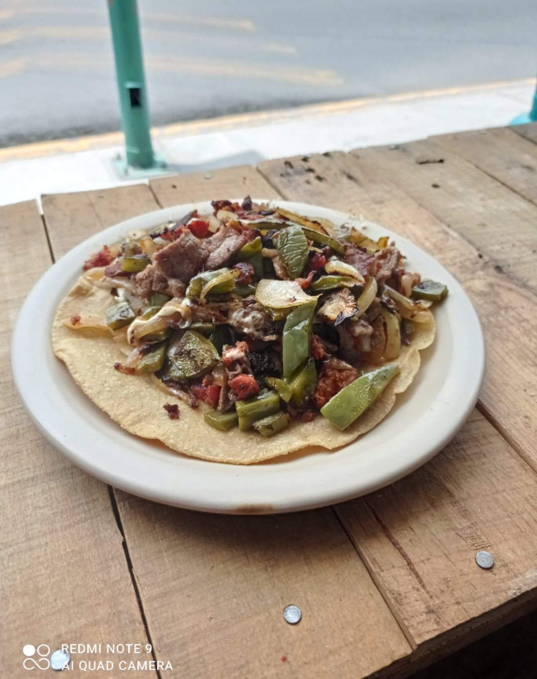 Las Tres Moras Y Una Luna image 2