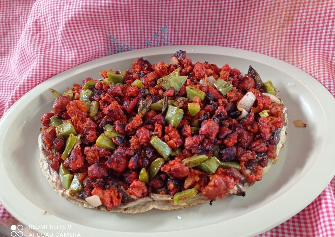 Las Tres Moras Y Una Luna image 3