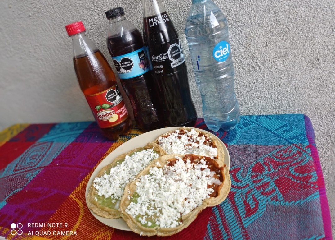 Las Tres Moras Y Una Luna image 6