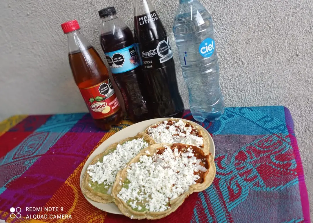 Las Tres Moras Y Una Luna image 6