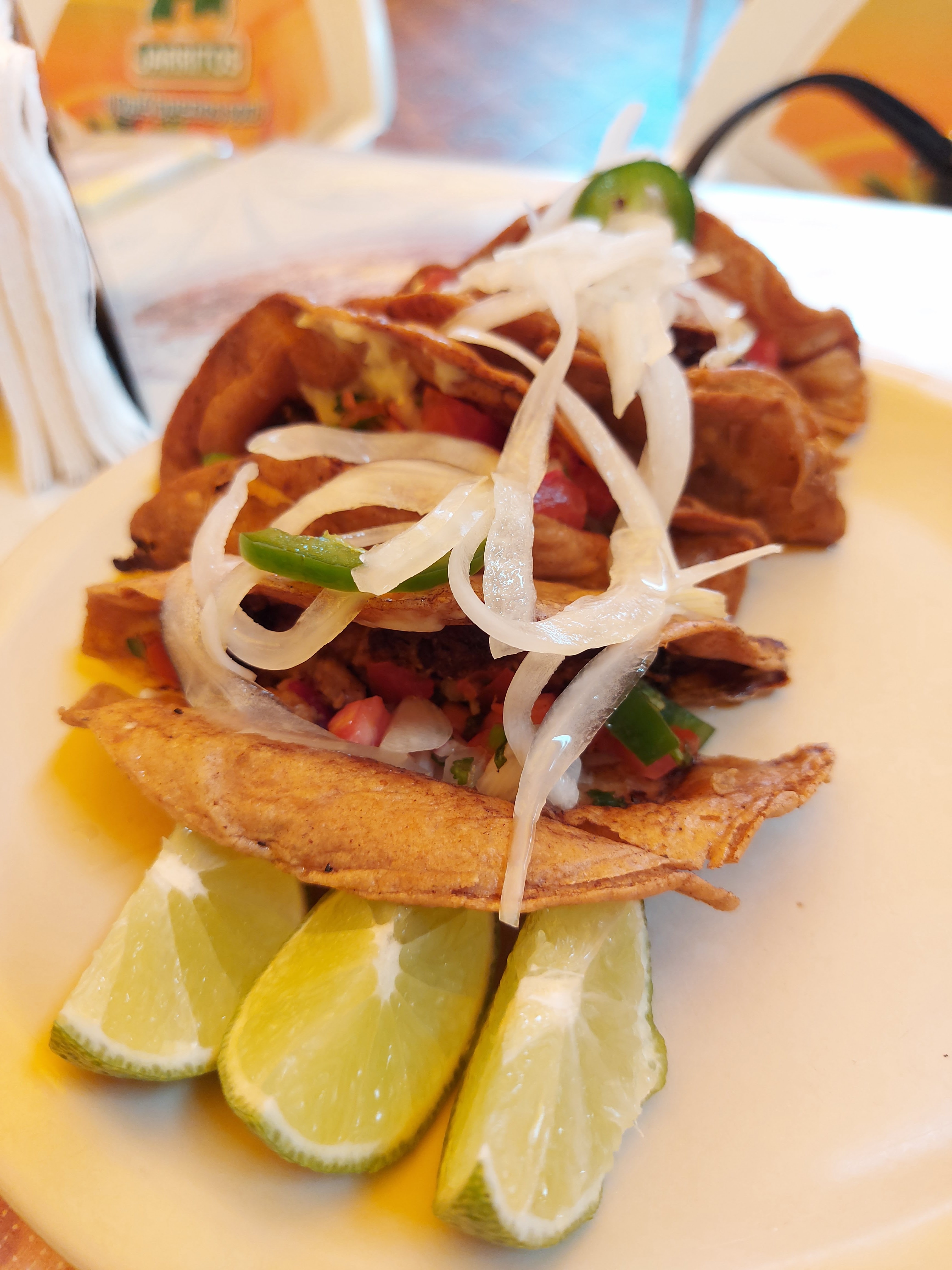 Pescados y Mariscos Mike's image 4