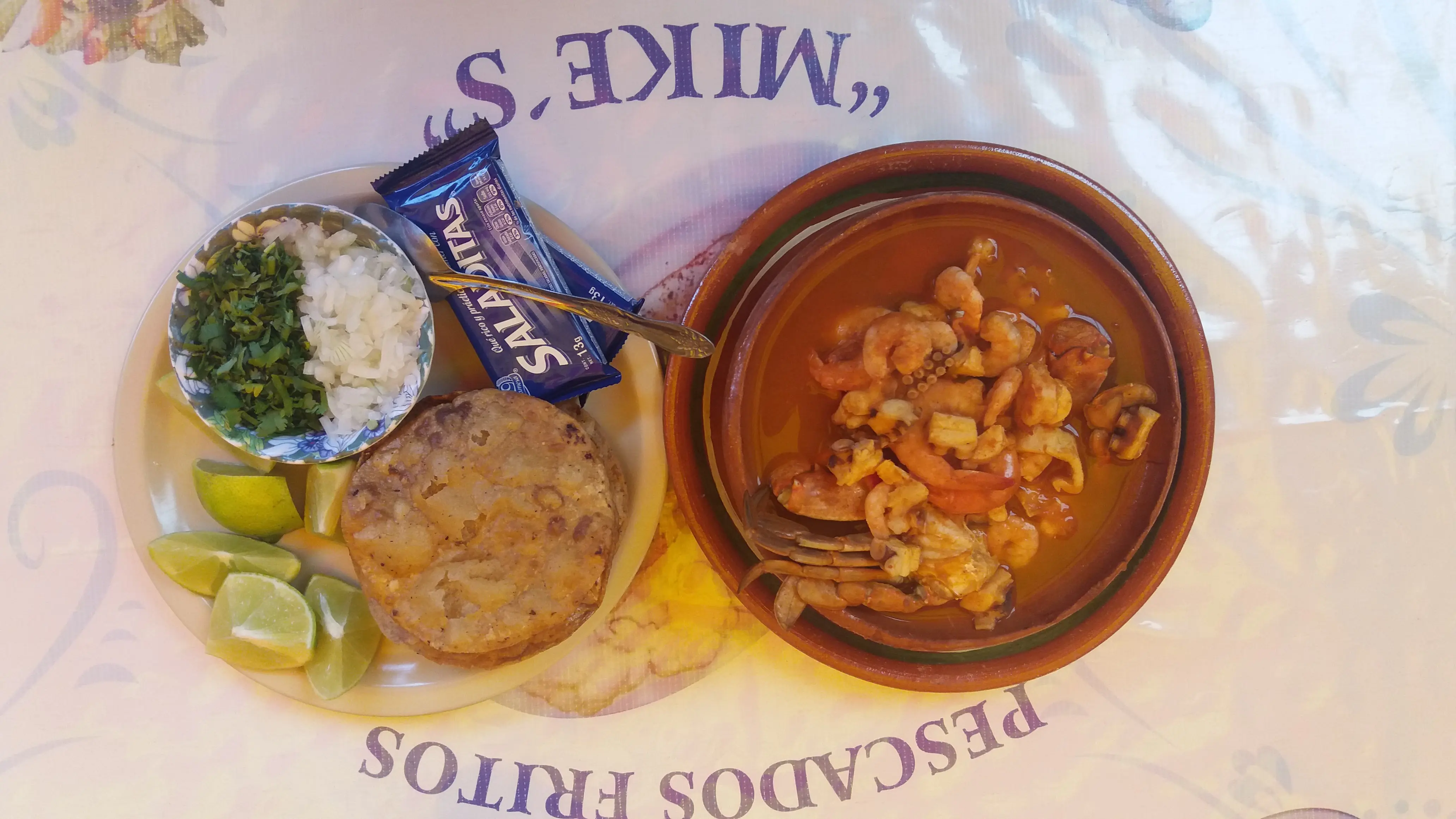 Pescados y Mariscos Mike's image 9