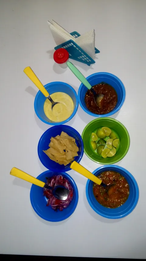 Taqueria Los Papichulos image 2