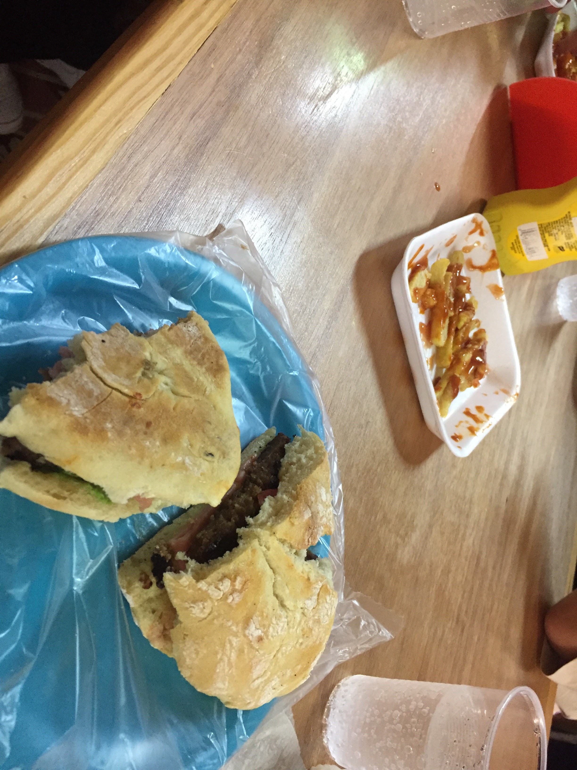 MERAS BURGUER image 3