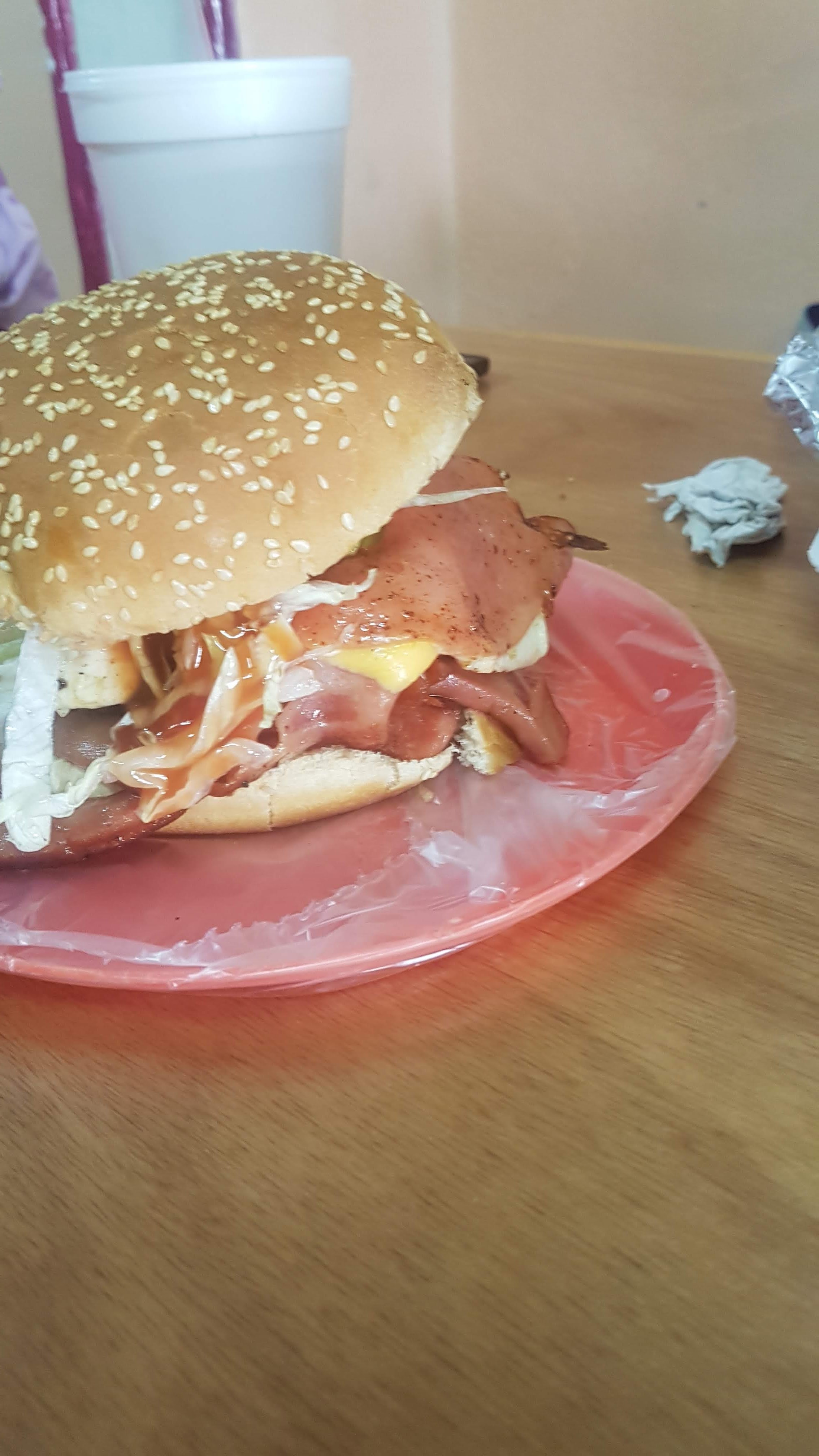 MERAS BURGUER image 4