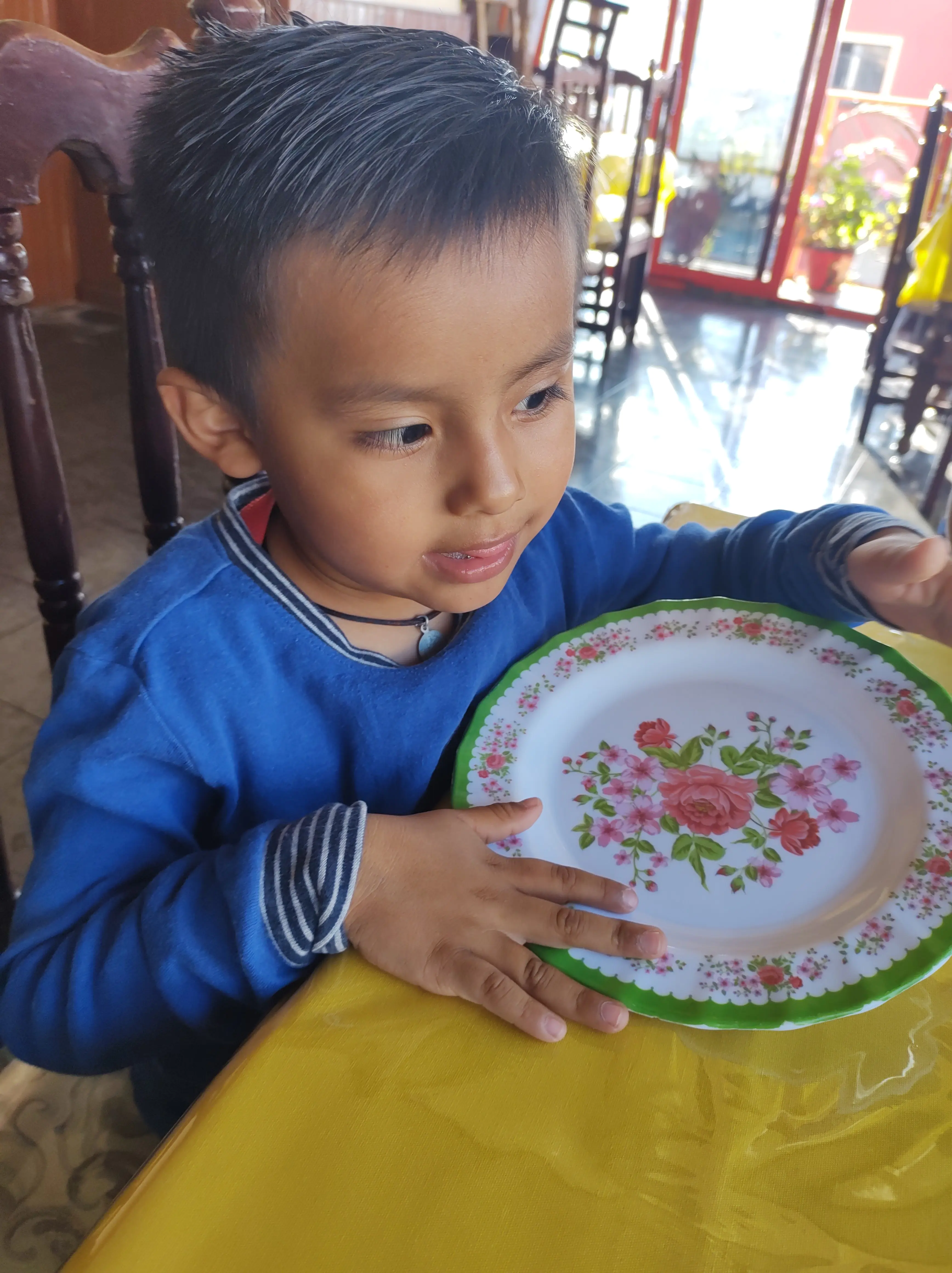 El Rey Del Pollo Siempre Feliz image 7