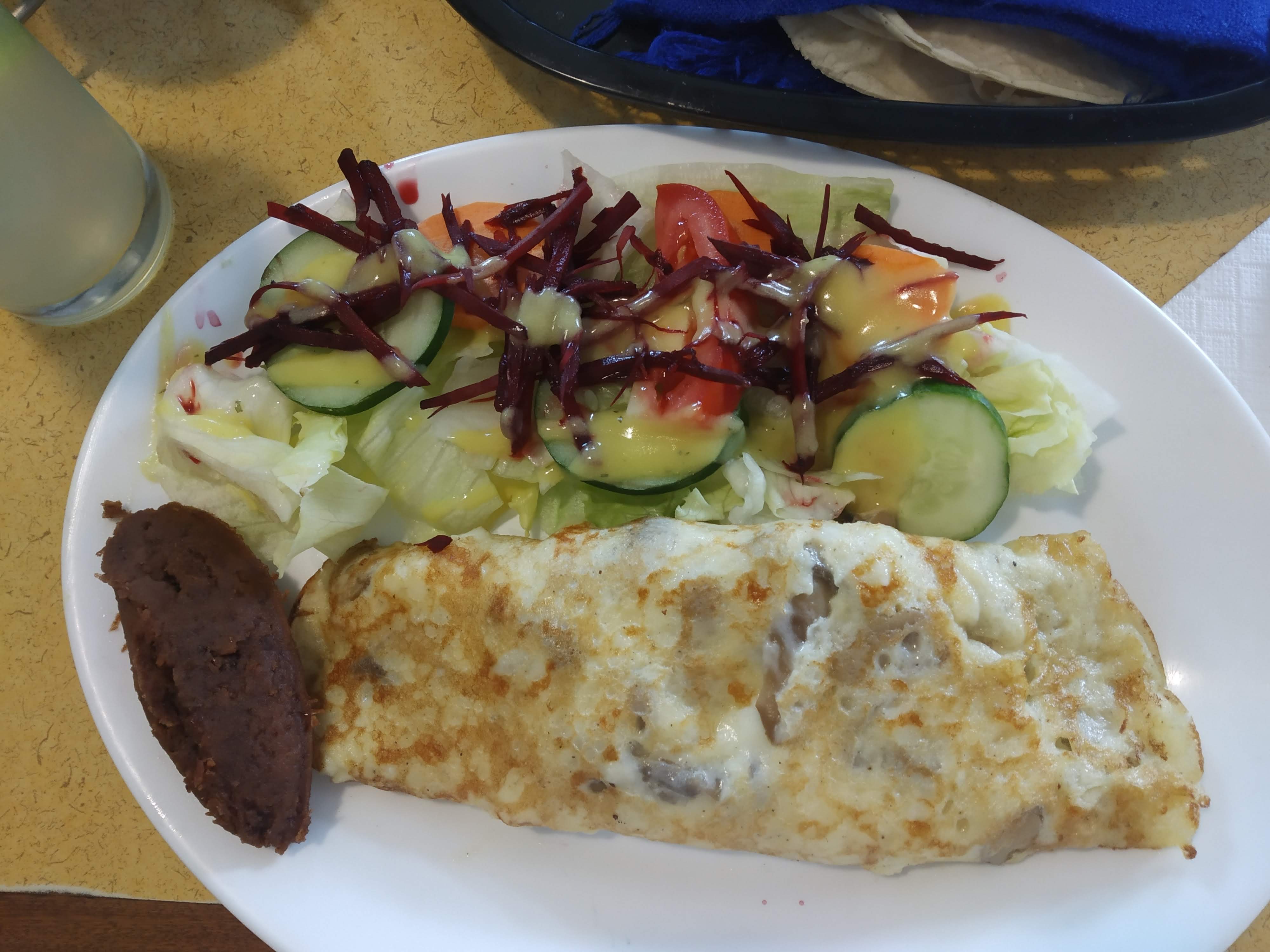 Restaurant La Posta OCOTLAN JALISCO image 3