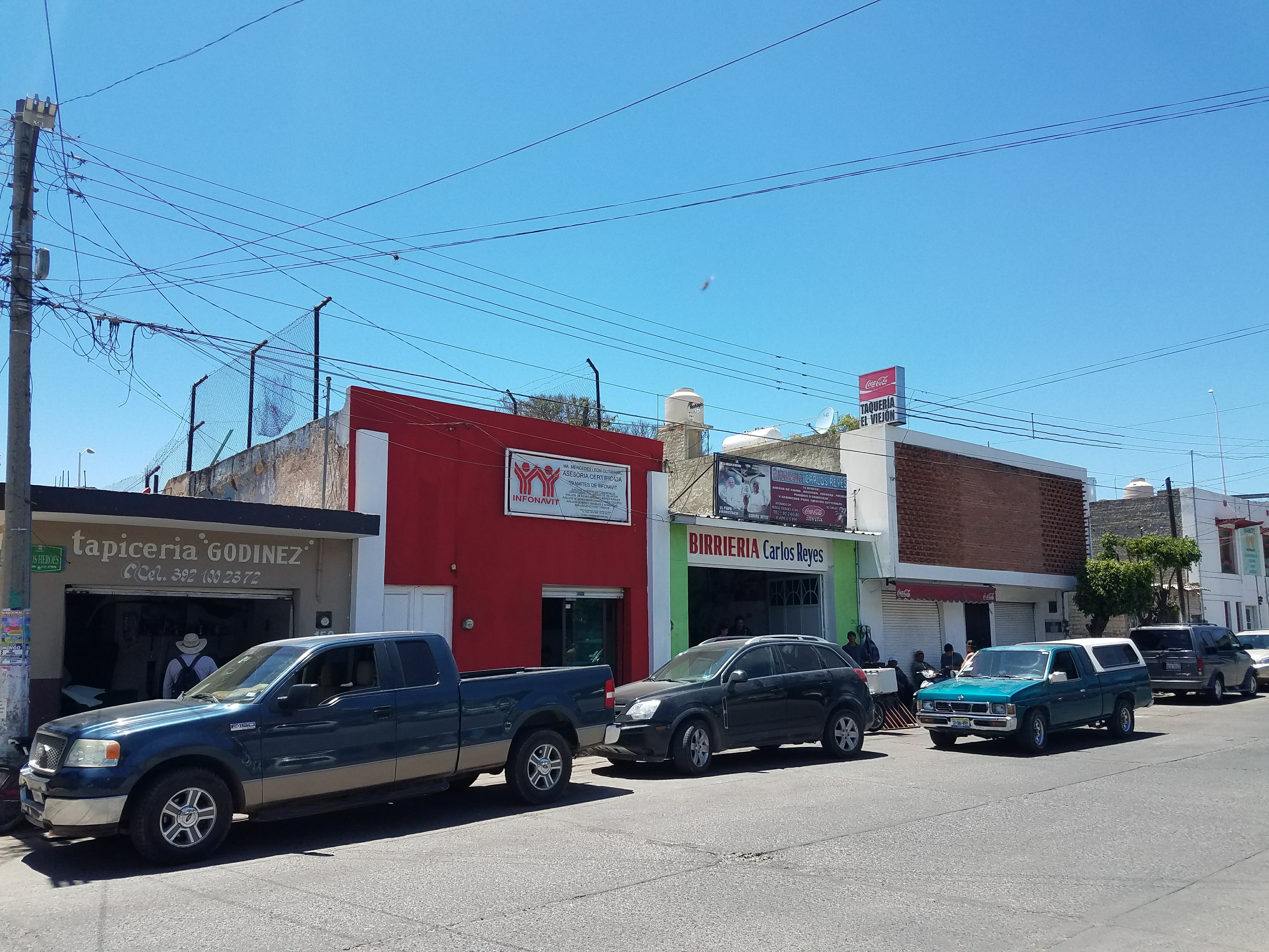 BIRRIA CARLOS REYES image 1