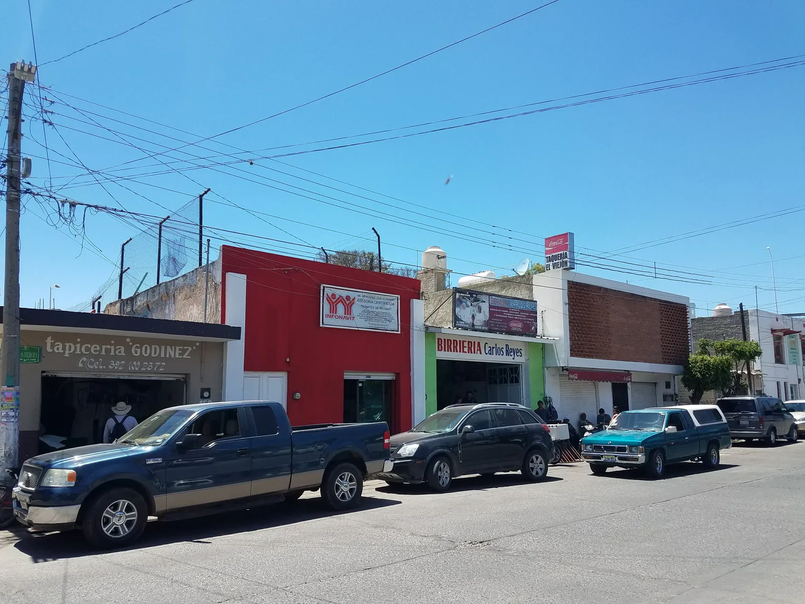 BIRRIA CARLOS REYES image 1