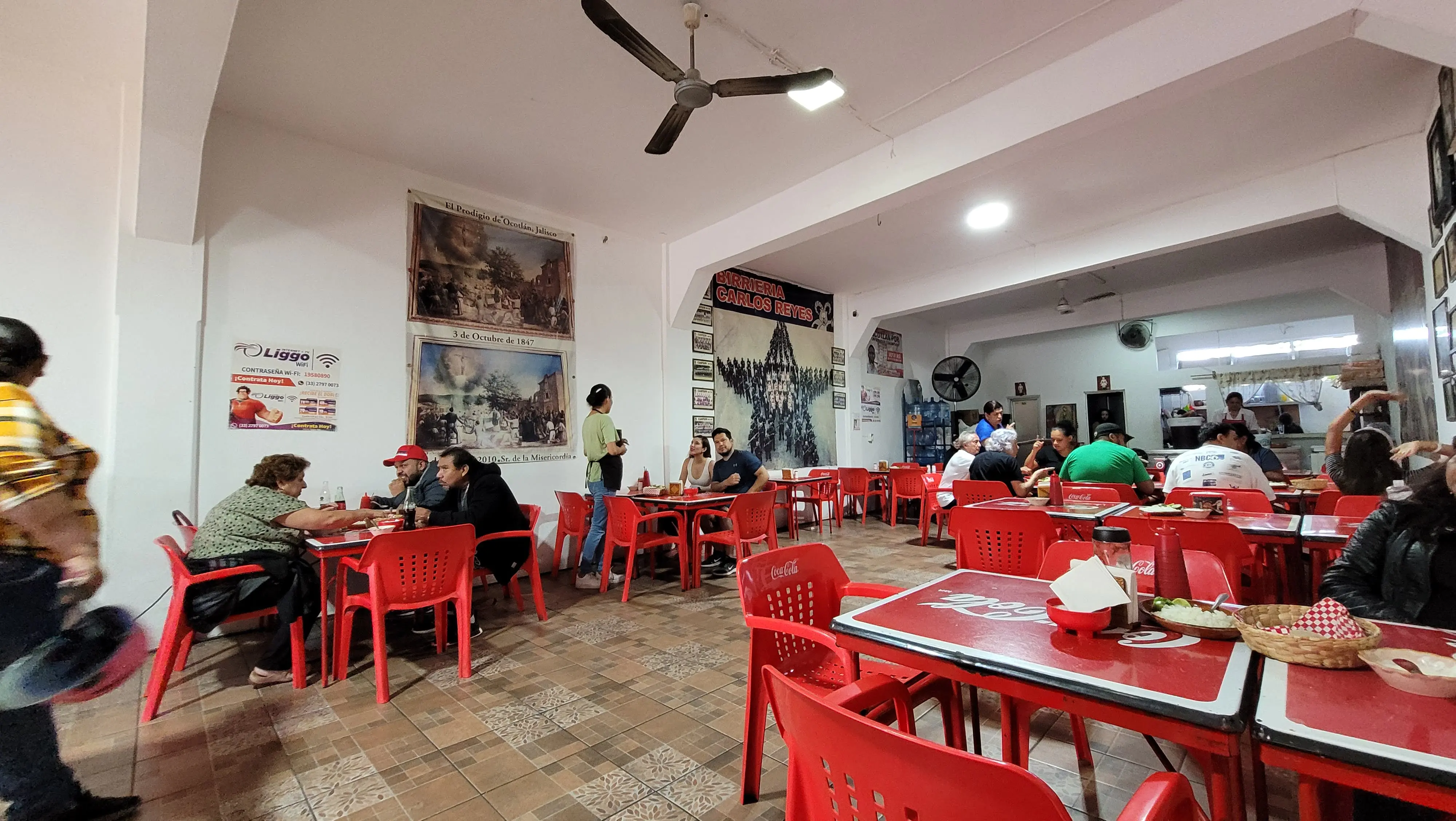 BIRRIA CARLOS REYES image 5