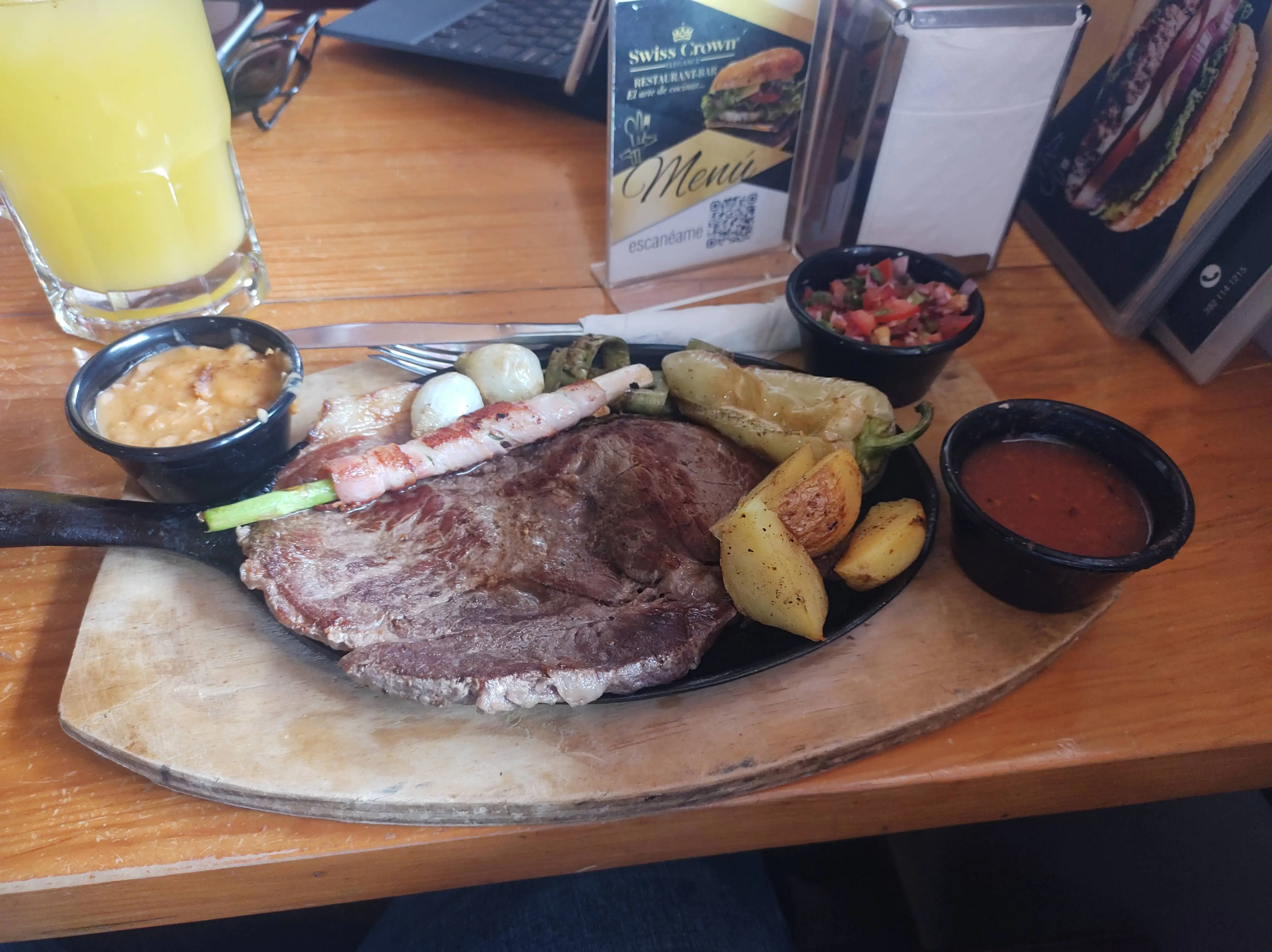 Restaurant-Bar Swiss Crown image 8