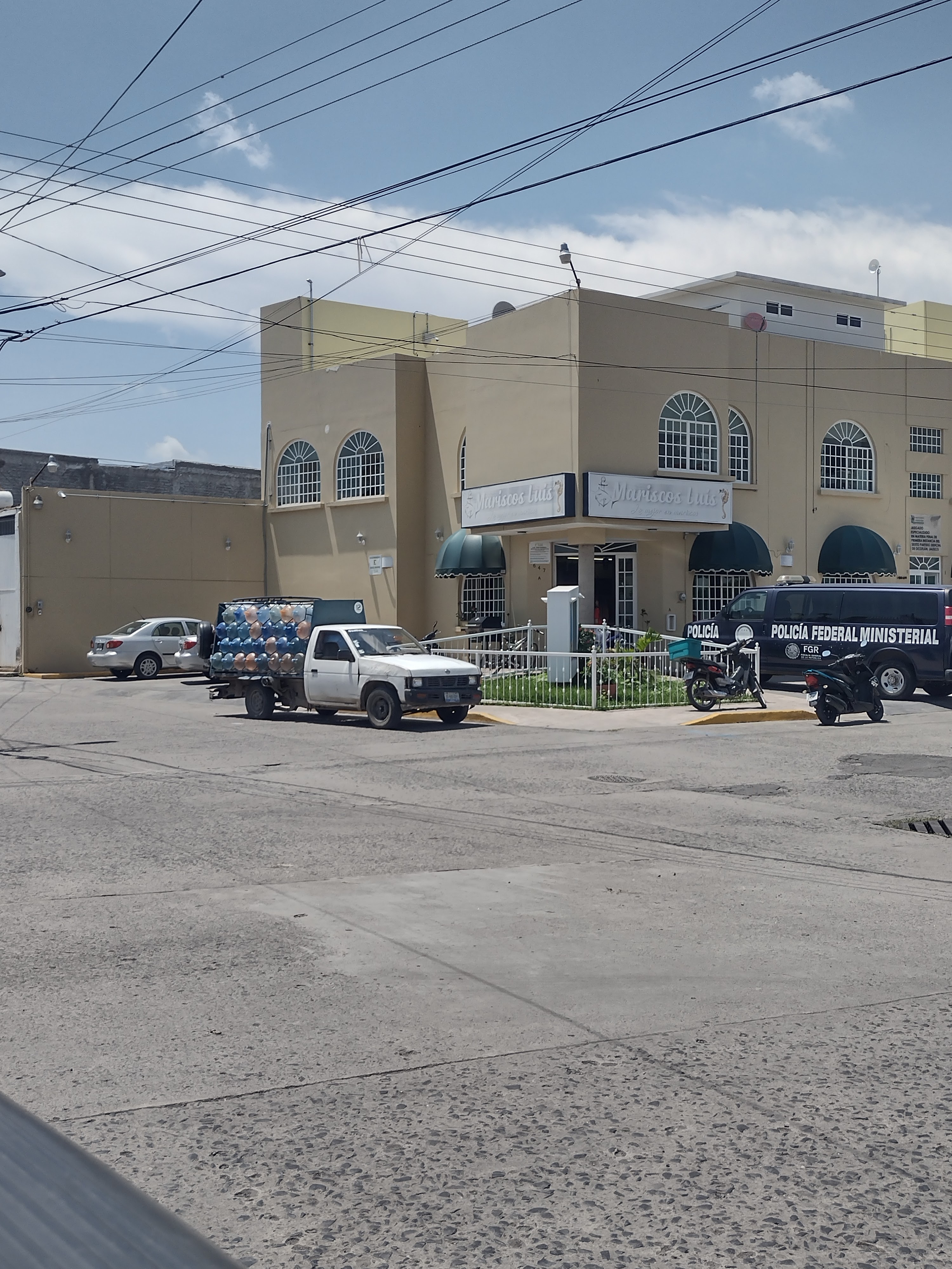 Mariscos Luis image 2